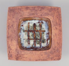 Curt Magnus Addin, Swedish ceramic artist. Square bowl with abstract design