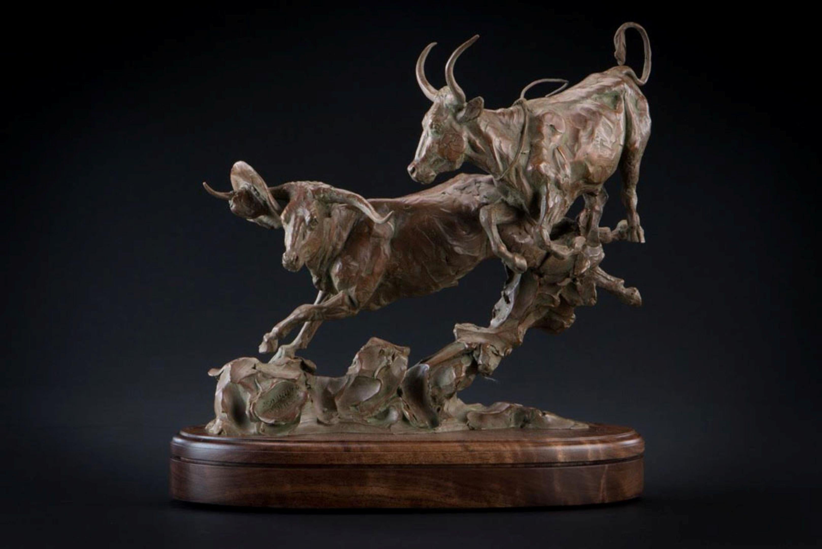 Curt Mattson Figurative Sculpture - Souvenir Collectors