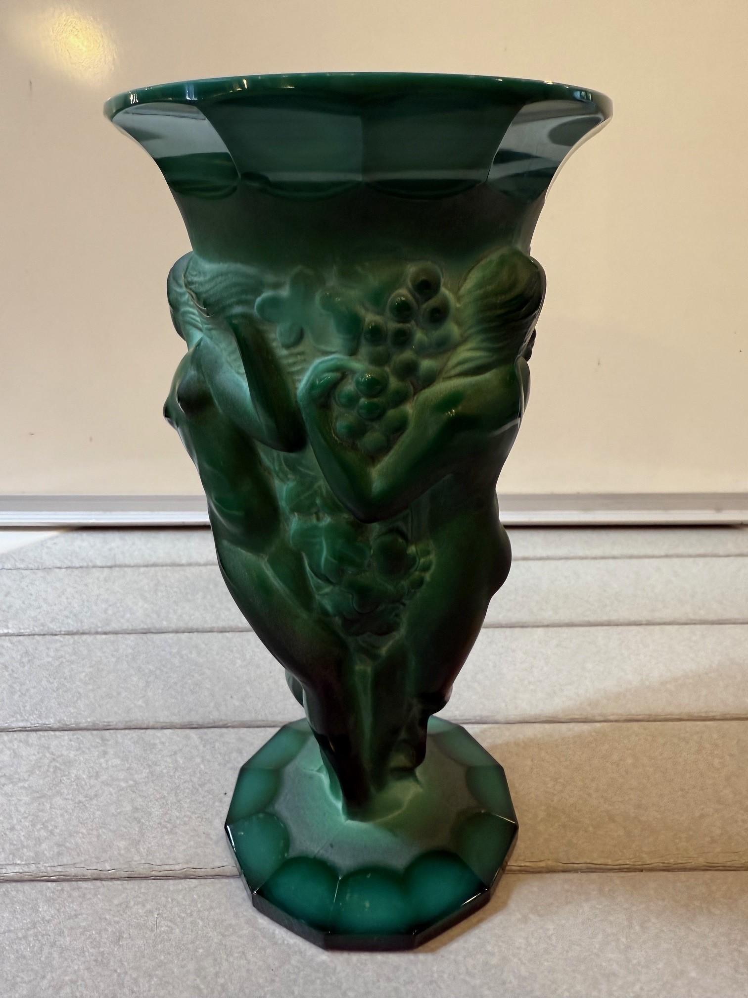 Pressé Curt Schlevogt Vase en verre pressé 