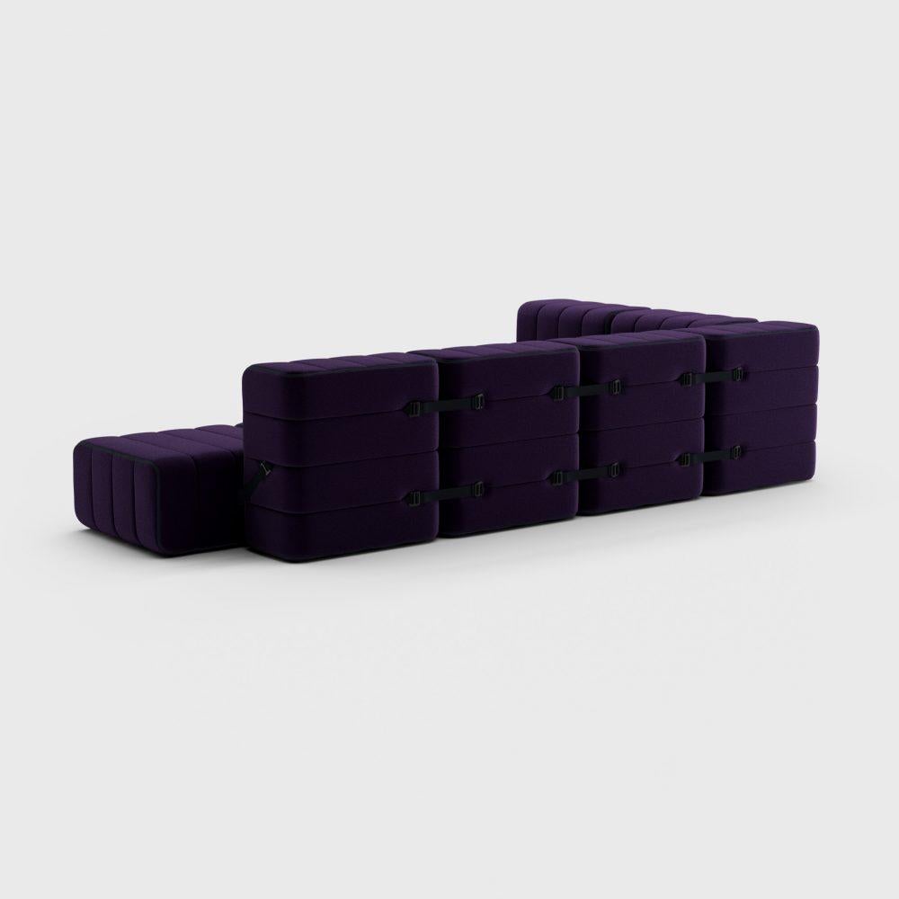 Flexibles, großes Eck-Sofa mit geschwungenem Gestell 12 - z. B. 9607 (Blau / Lila) (Moderne) im Angebot