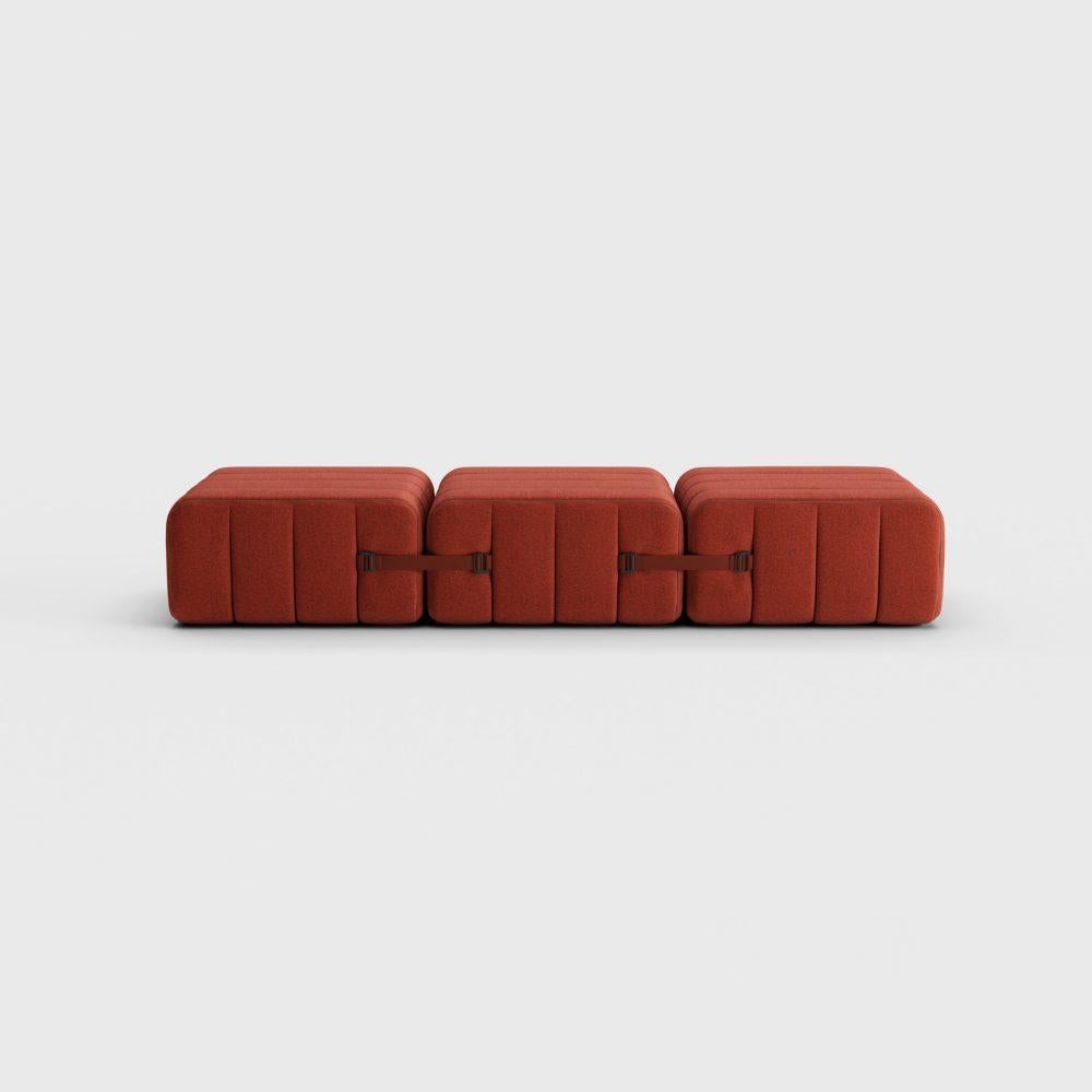 It's the magic Number!

Three Curt modules are already enough for playing around. A small asymmetrical armchair, a bench, a lounger or three individual stools. With three different modules, Curt does not yet become a sofa system, but it is modular