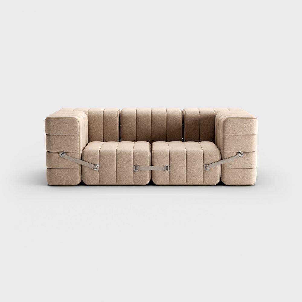 Les sept classiques.

Pourquoi ne pas transformer un canapé modulaire en un canapé classique ? Un canapé très compact et confortable avec des accoudoirs complets. Et pourquoi ne pas transformer le canapé compact et confortable en un petit canapé