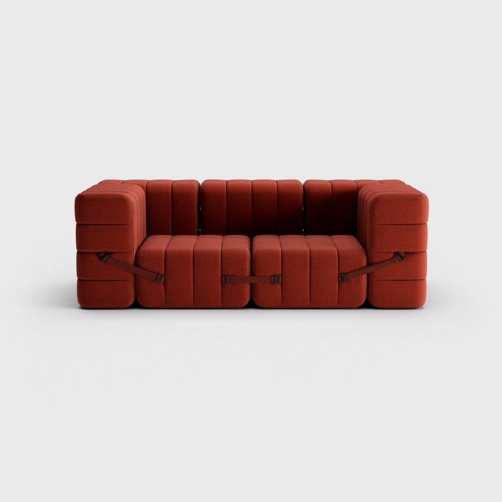 The classic seven.

Why not turn a Modular sofa into a classic sofa. A really compact, cosy couch with full armrests. And why can't you turn the compact, cosy couch into a small corner sofa or chaise longue, or into so many other configurations?