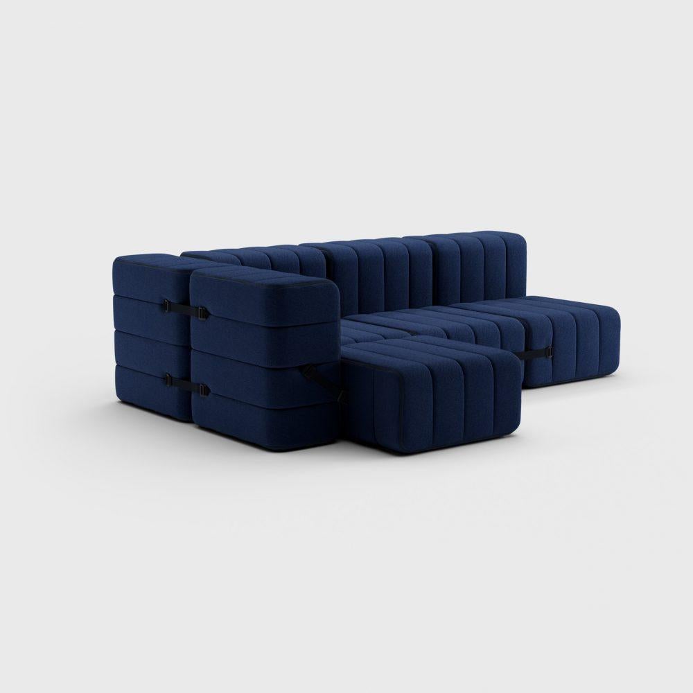 Family Business.

Nine modules are the family set in the Curt modular sofa system. A corner sofa for four, or, if some space is required, four individual armchairs. There is also an alternative sleeping option in this set. Even for three people if