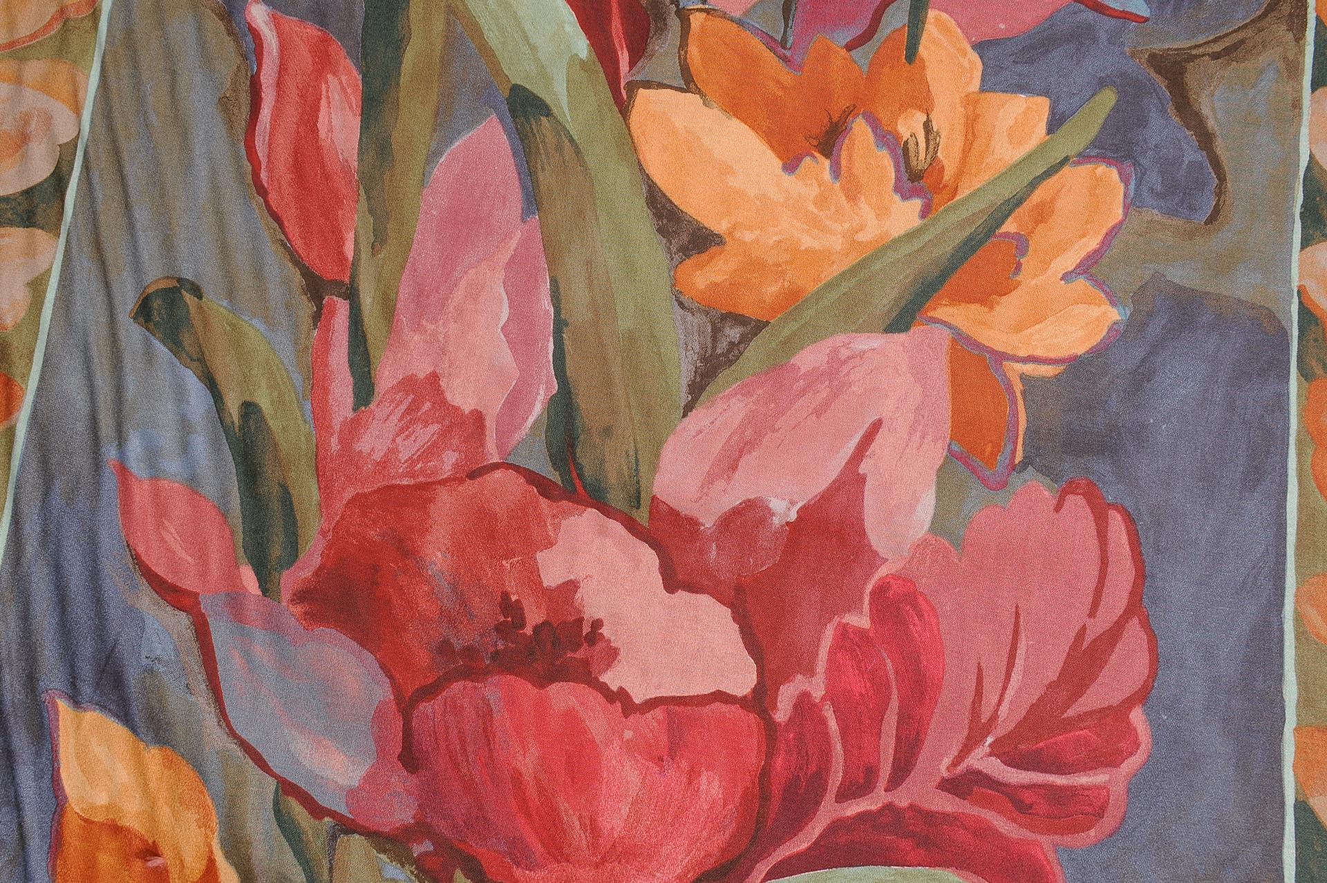  Tissu en textile italien avec des fleurs pour un rideau inhabituel : Faites une offre Excellent état - En vente à Alessandria, Piemonte