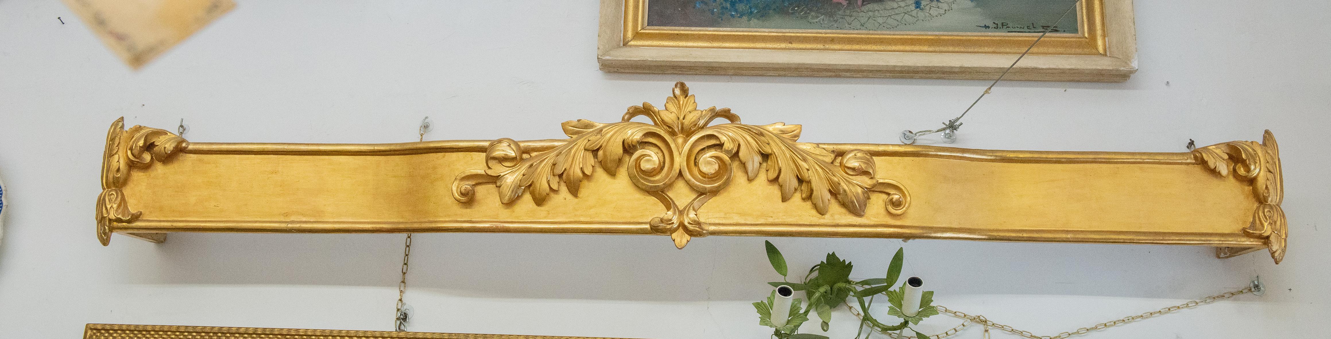 M/1693 - Wonderful unique old curtain rod : large 194 cm. ! with a rich coping - single piece - 
See all sides at the bottom of the description -
No comment. You can see.




   