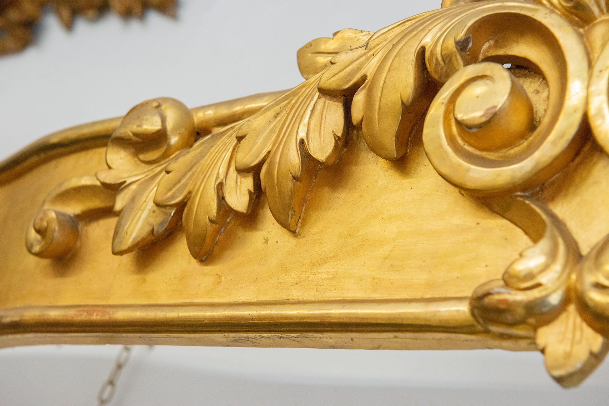 Gilt Curtain Rod in Gilded Wood with Rich Coping For Sale