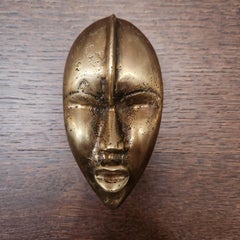 Curtain tie back & clothes hook – tribal mask design