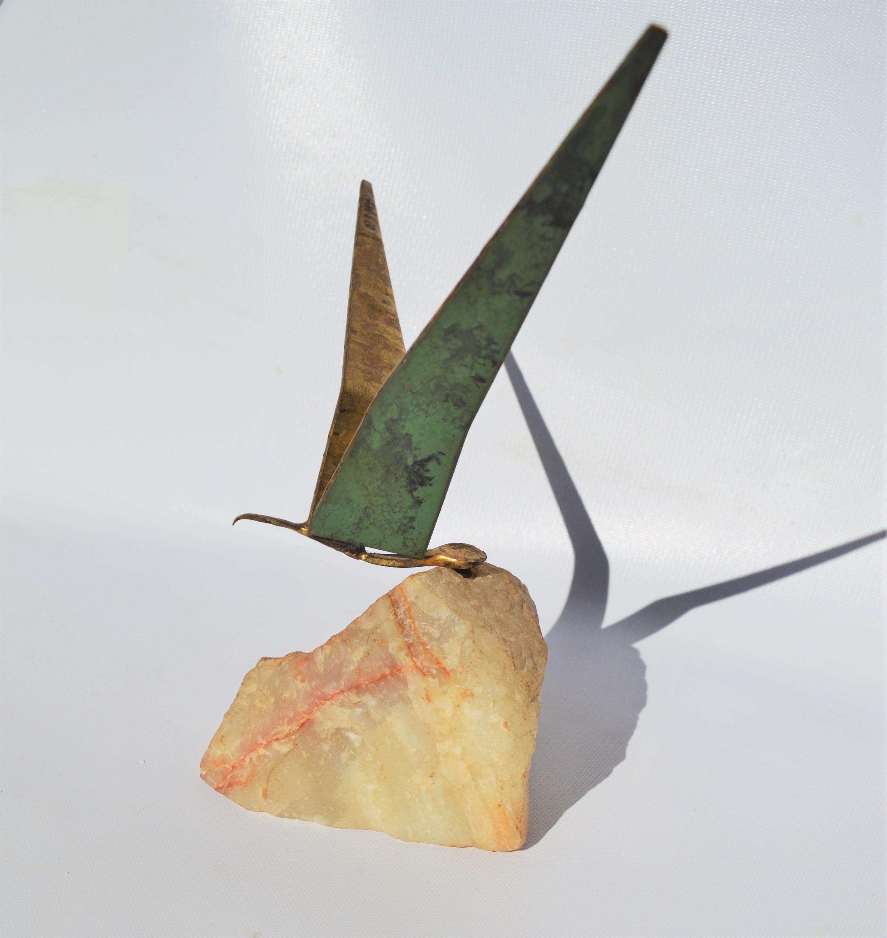 American Curtis Jere 1968 Signed Minimalist Brass Bird in Flight on Quartz Base Metal Art For Sale