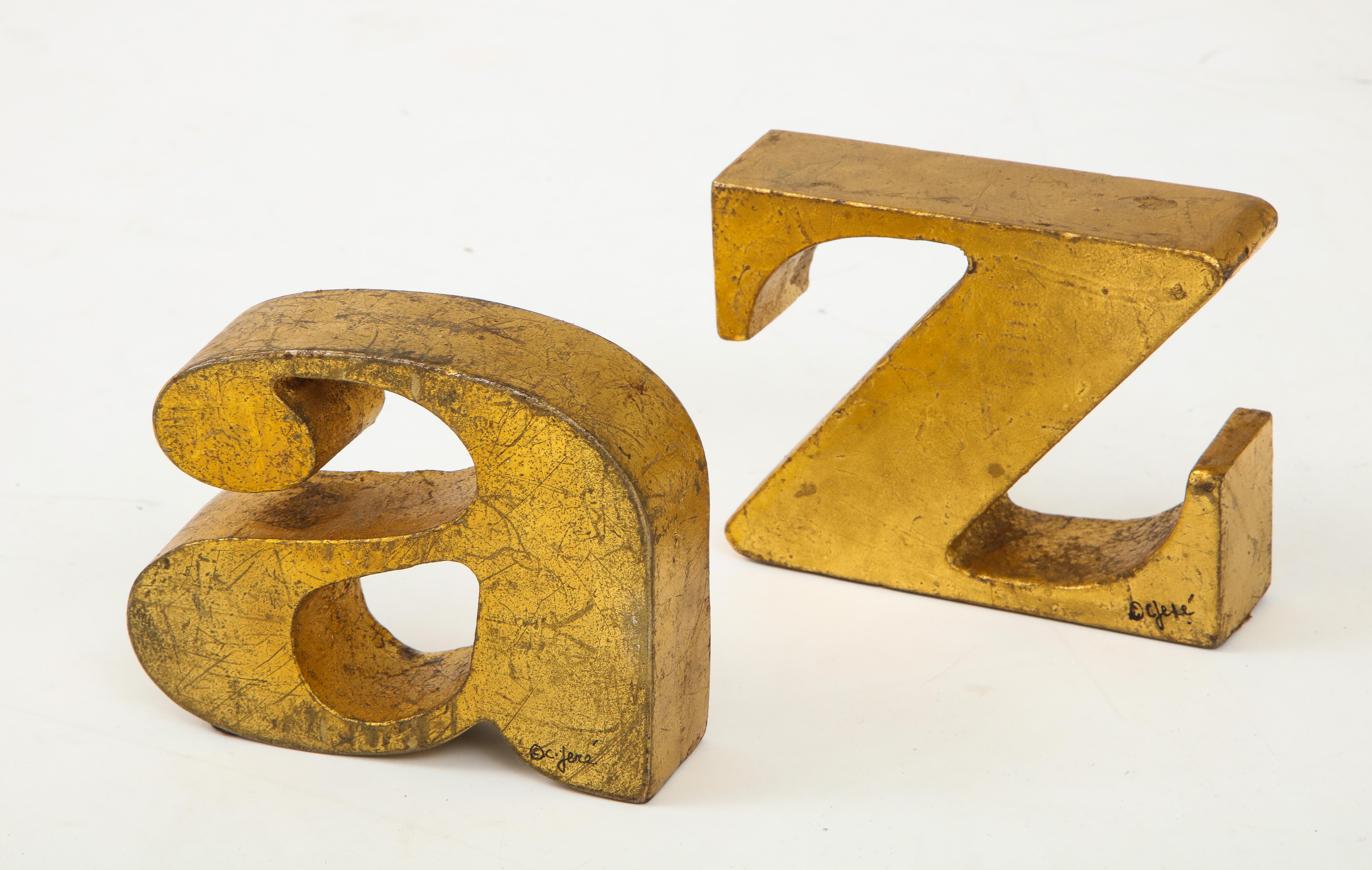 a z bookends