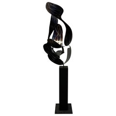 Escultura moderna de suelo para interior y exterior Artisan House de Curtis Jere, 2004