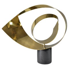 Curtis Jere Escultura cinética abstracta de latón y mármol, 1984