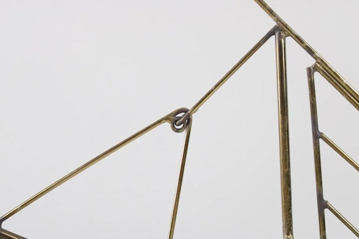 Escultura de barco de latón de Curtis Jere, firmada en venta 1