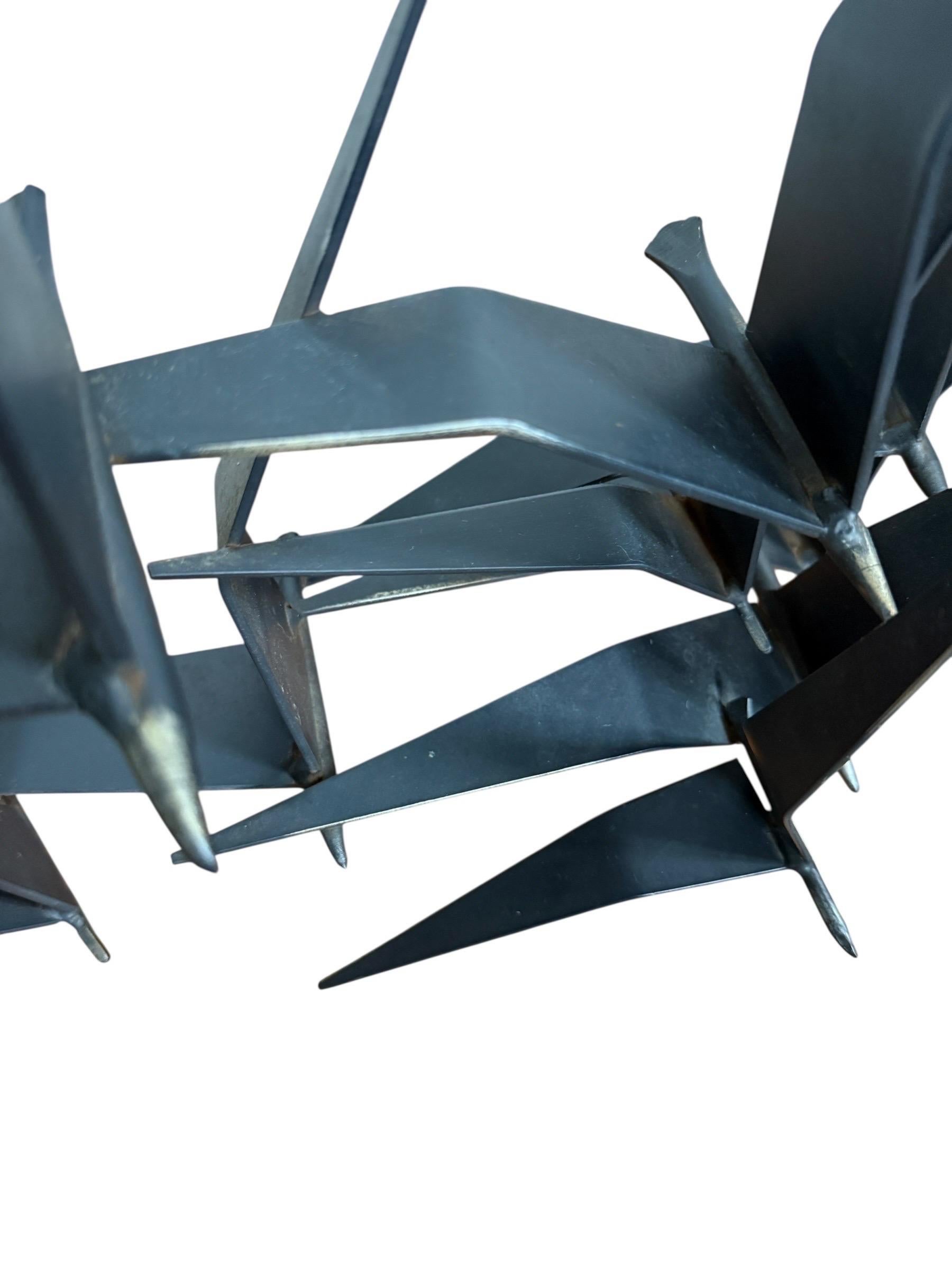 Curtis Jere Brutalist Birds in Flight Sculpture en métal soudé noir SIGNÉE 69 MCM Bon état - En vente à Rochester, NY