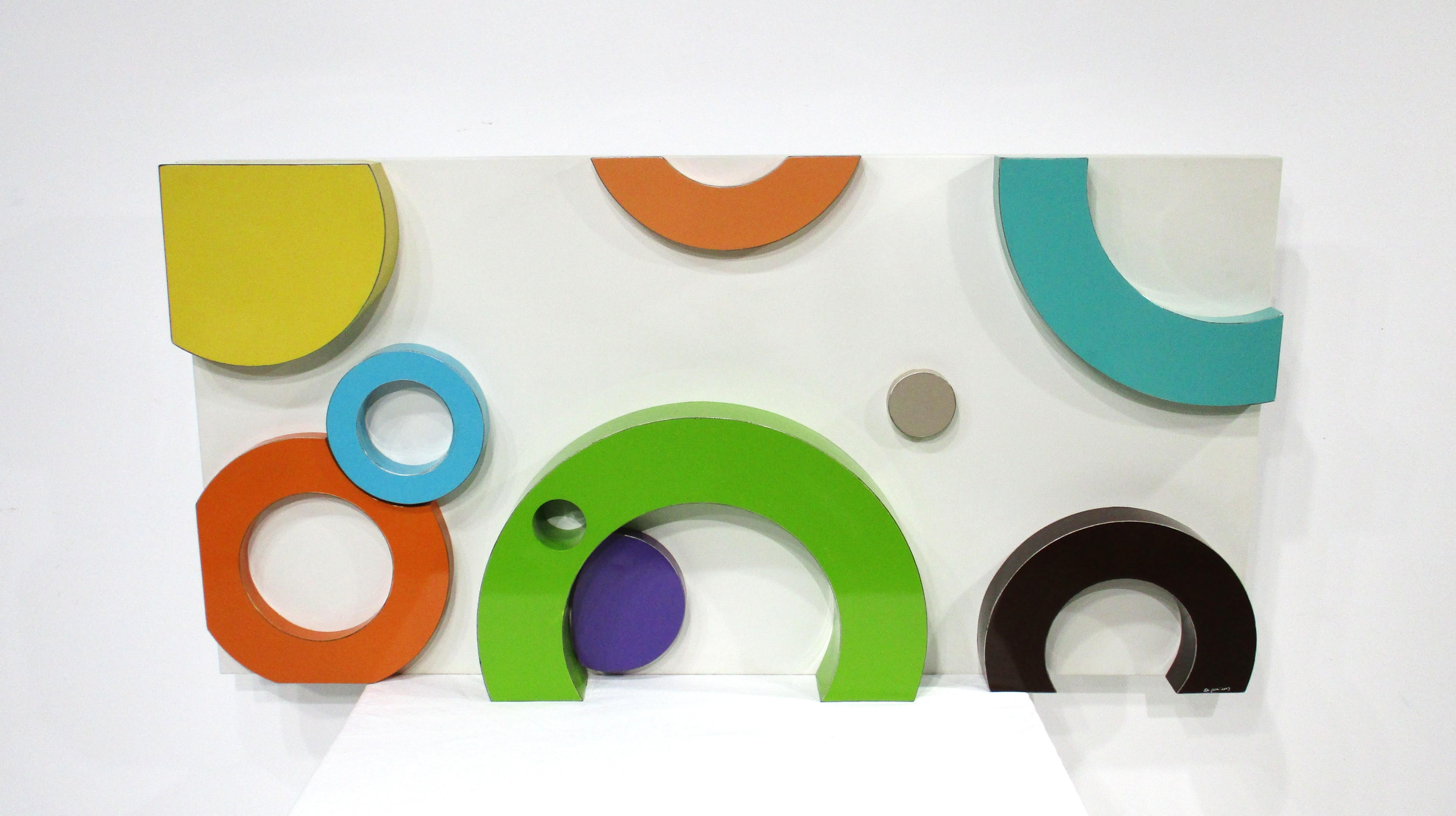 XXI secolo e contemporaneo Scultura da parete in metallo in stile post-moderno di Curtis Jere Memphis in vendita