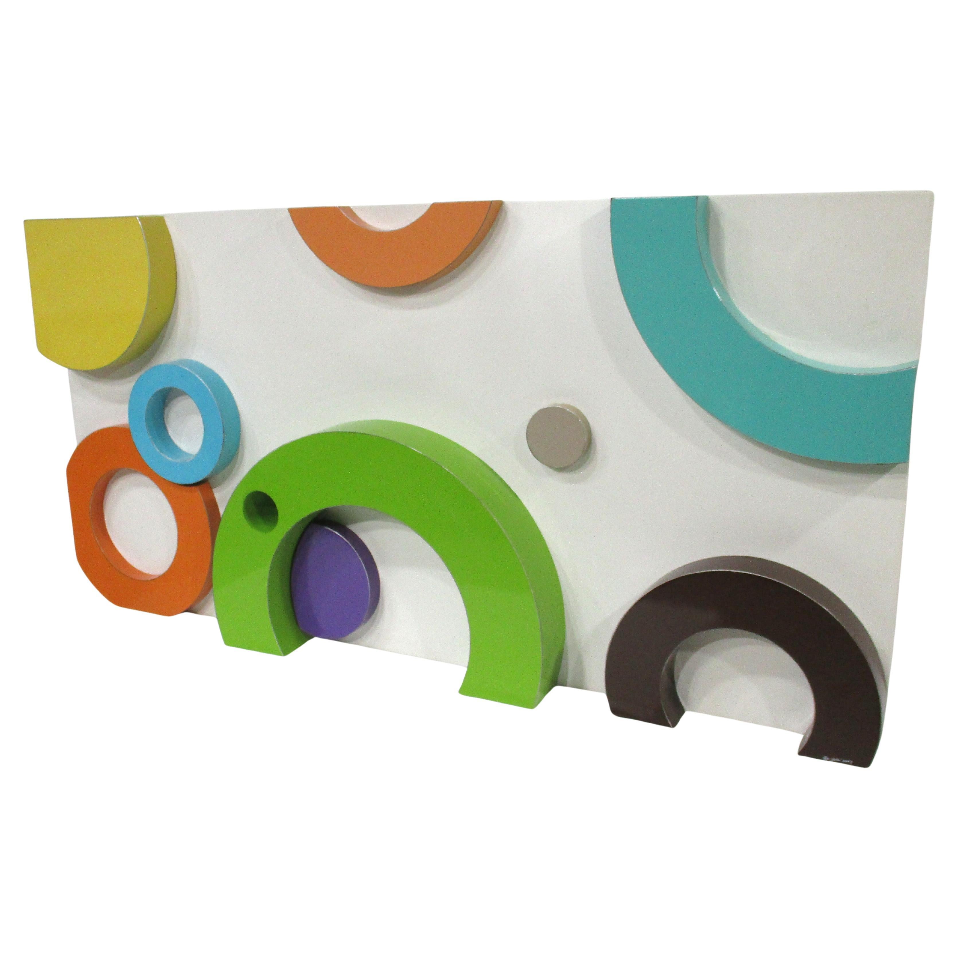 Scultura da parete in metallo in stile post-moderno di Curtis Jere Memphis in vendita