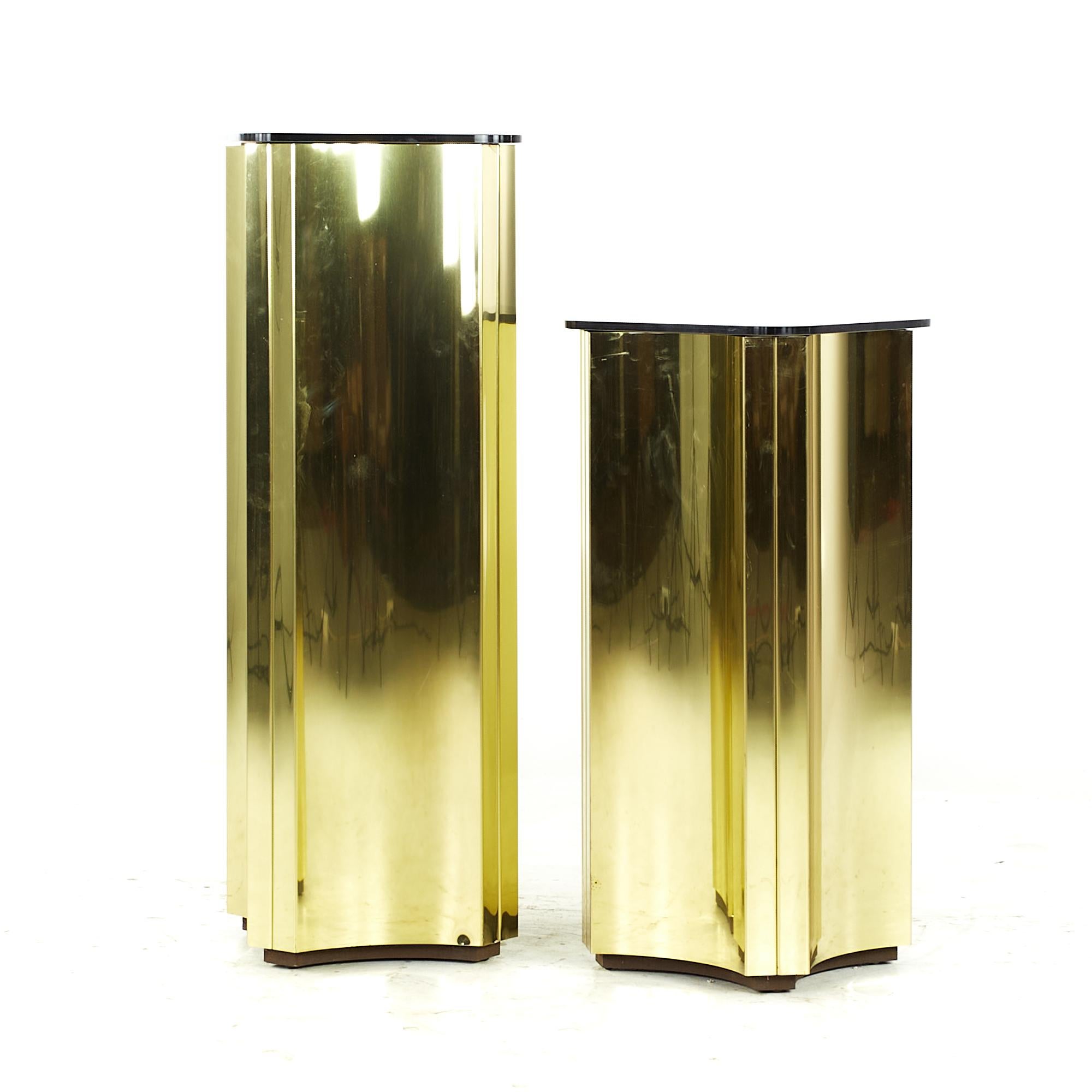 Mid-Century Modern Curtis Jere Midcentury Brass Display Pedestals, Pair For Sale