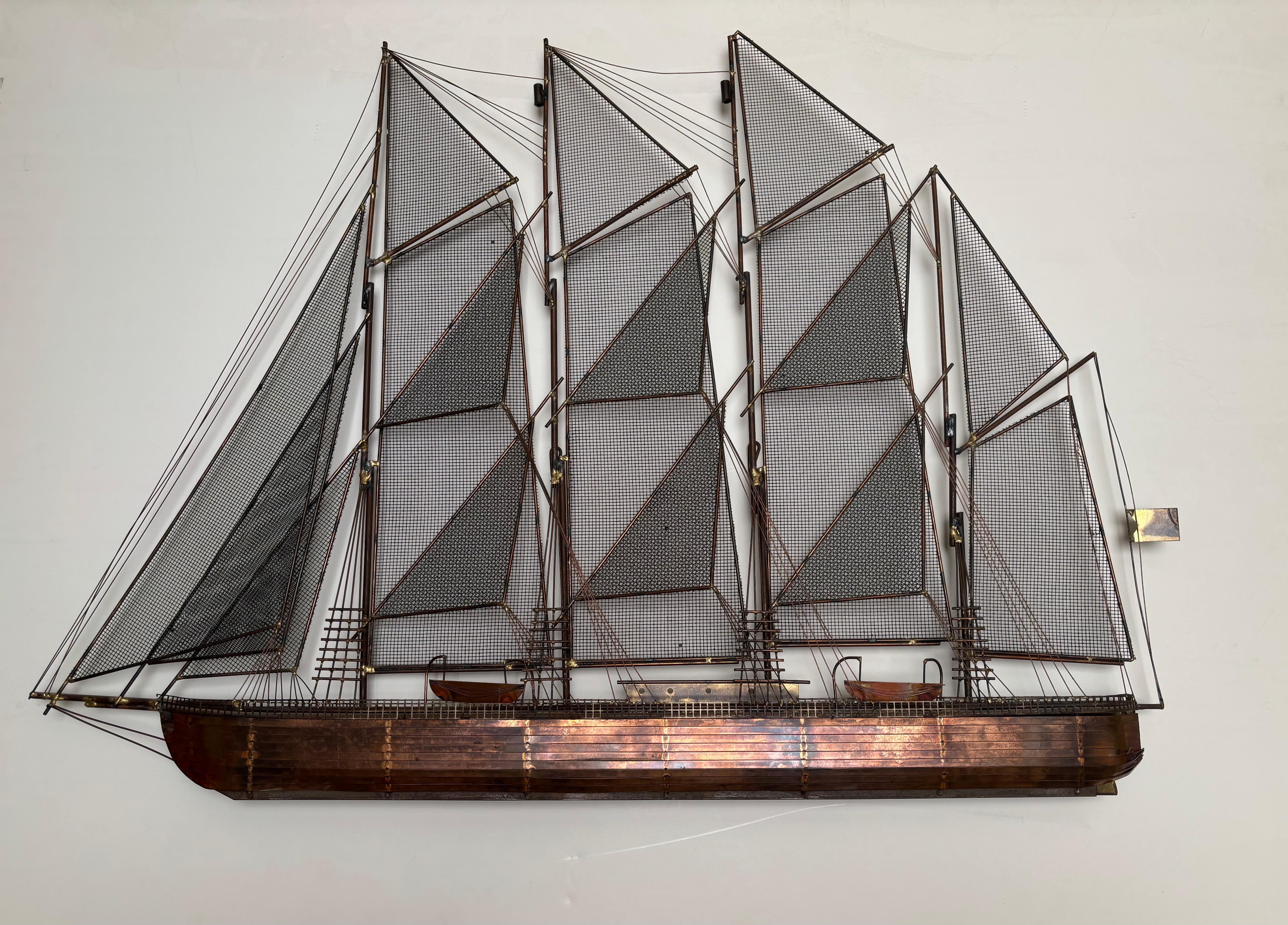 Métal Curtis Jere mélange les métaux  Grand clipper de bateau ou de bateau  sculpture laiton / cuivre . en vente