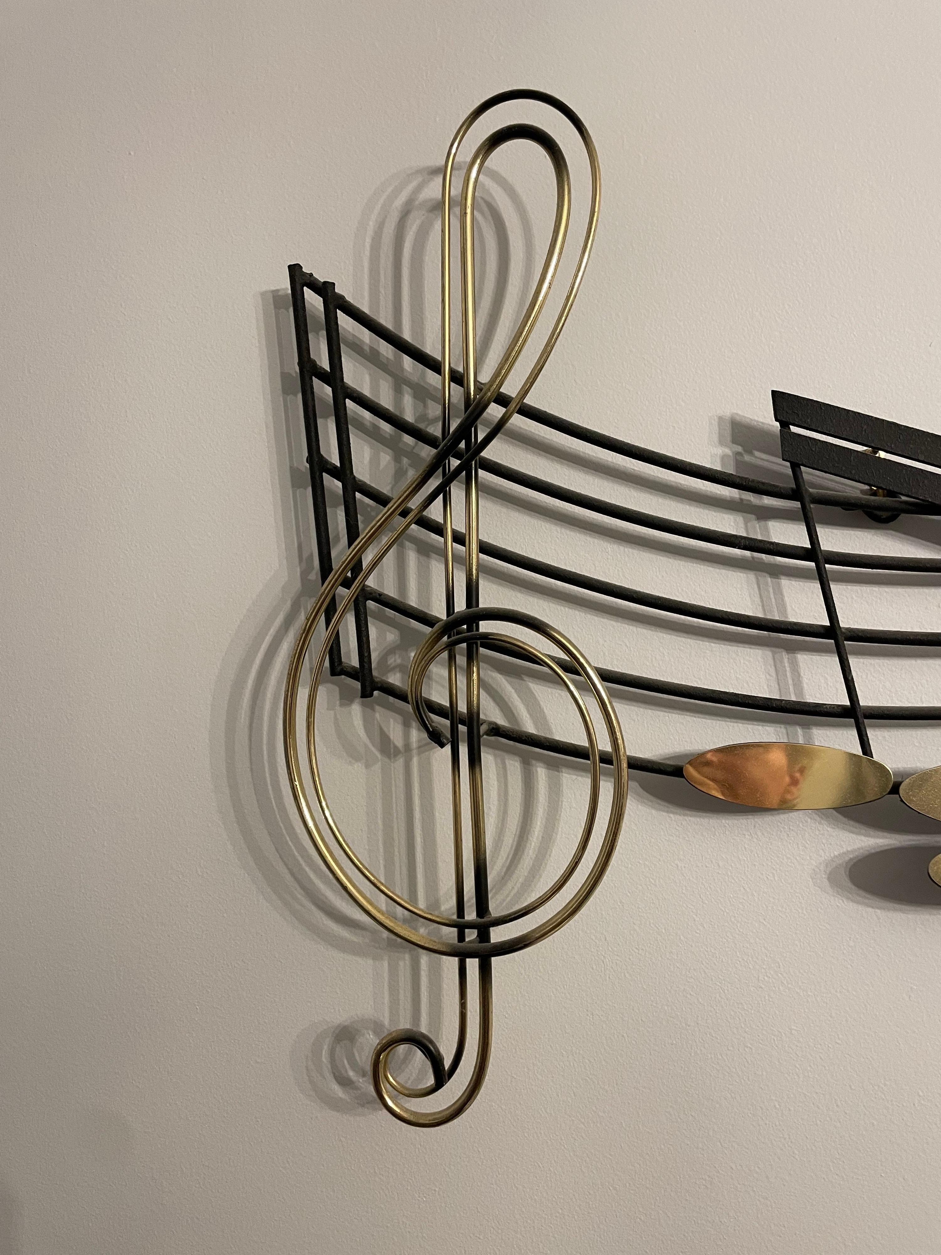 musical notes wall decor