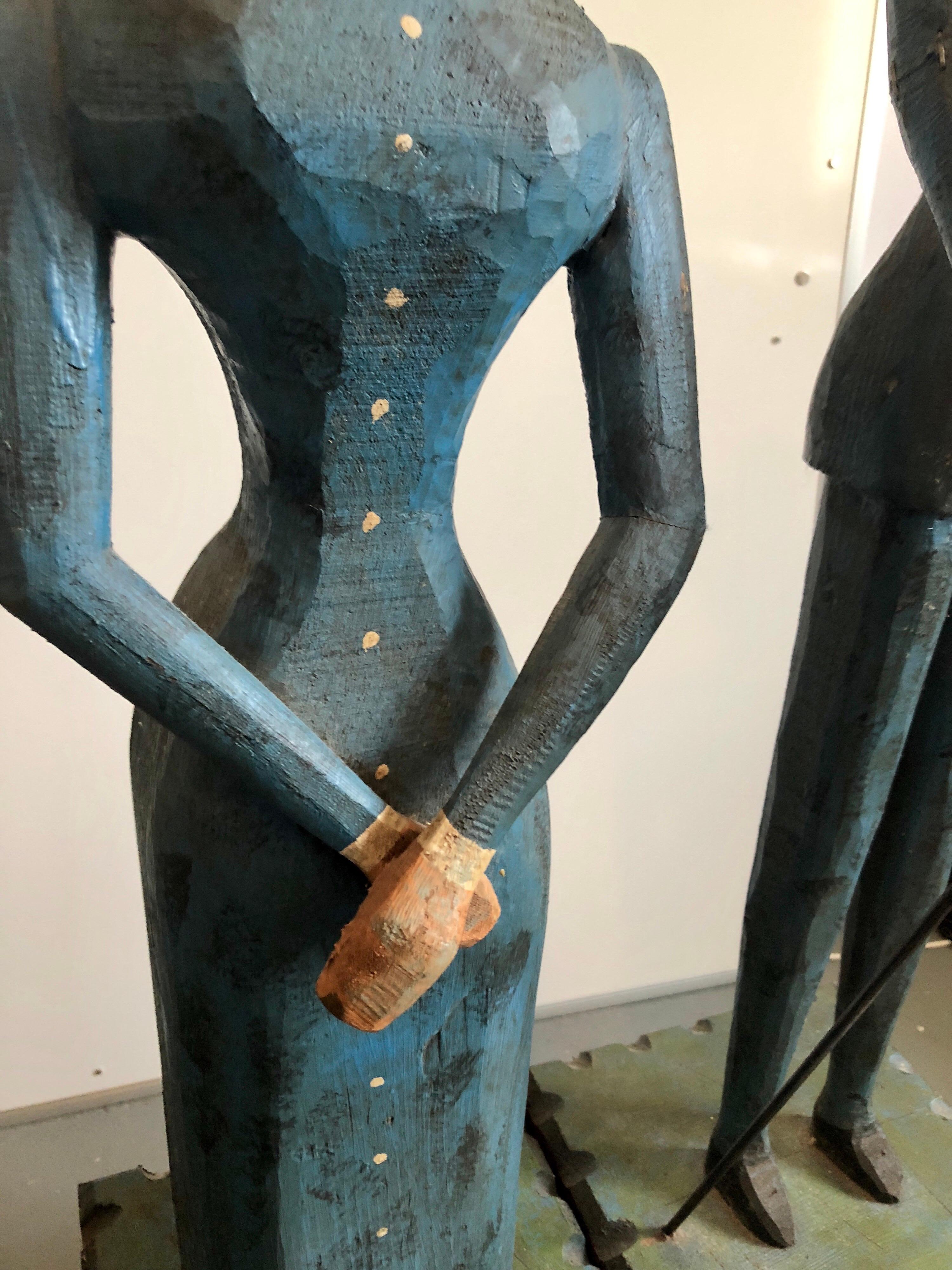 Handgeschnitzte, bemalte, Volkskunst-Skulptur aus Holz, Americana, amerikanische Gotik, Paar im Angebot 4