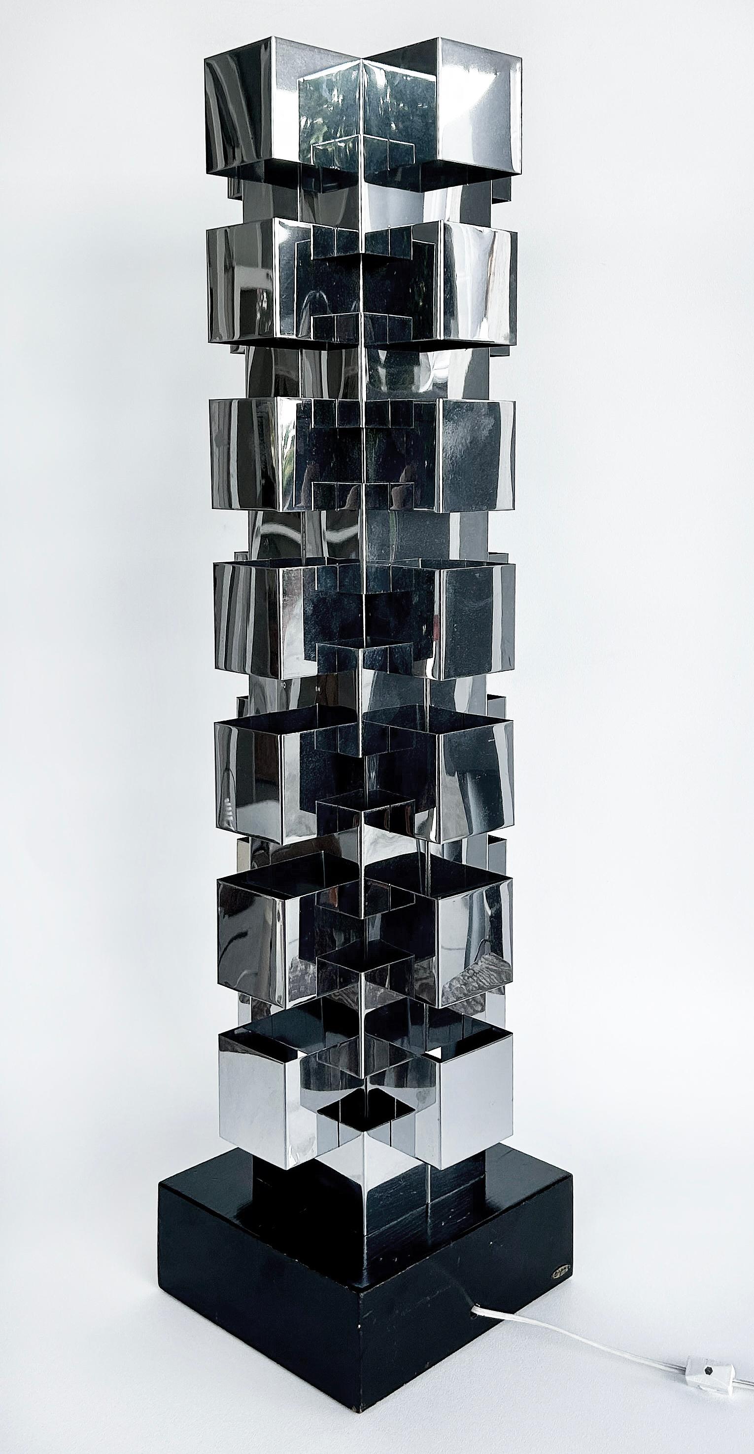 American Curtis Jere Stacked Chrome Geometric Skyscraper Lamp, Signed, Working Condition For Sale