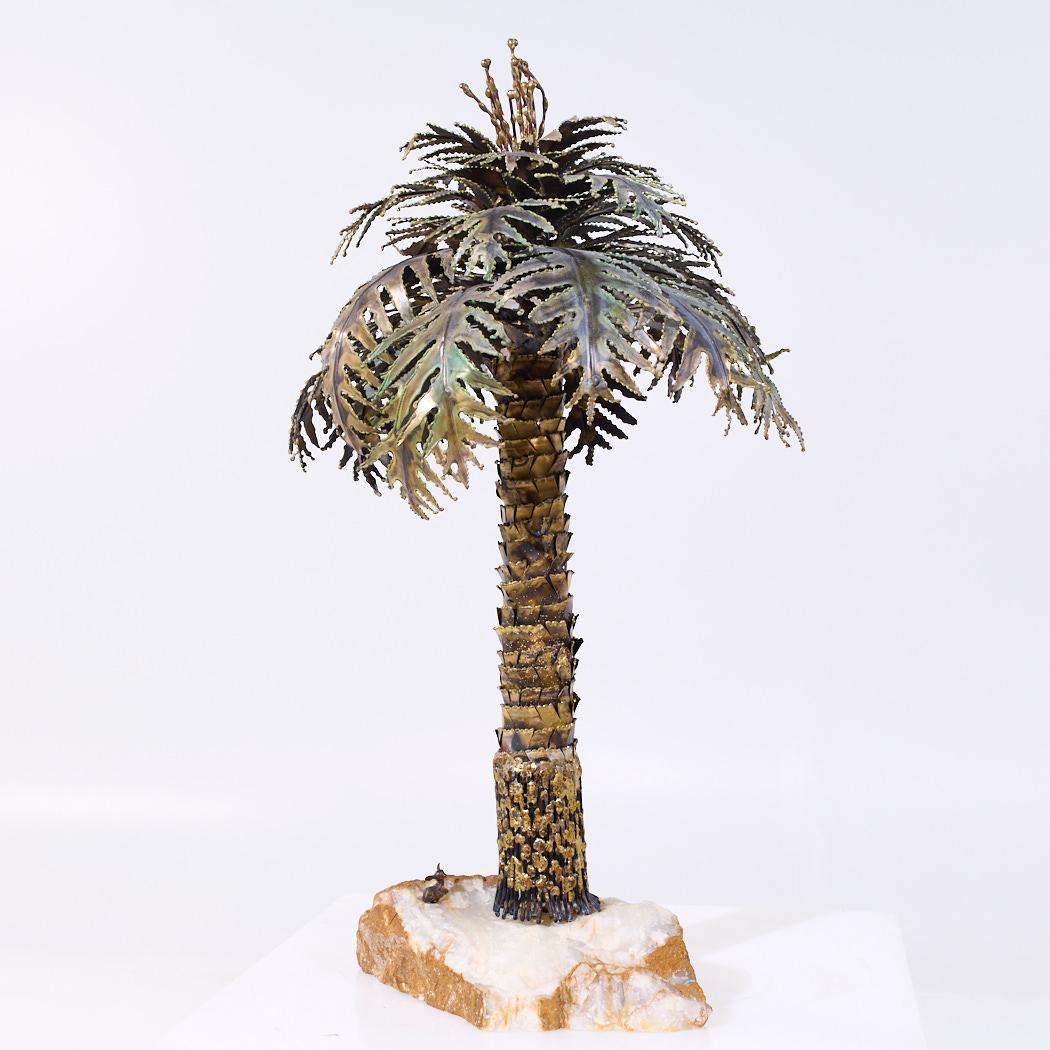 Americano Scultura di palma in ottone in stile metà secolo di Curtis Jere in vendita