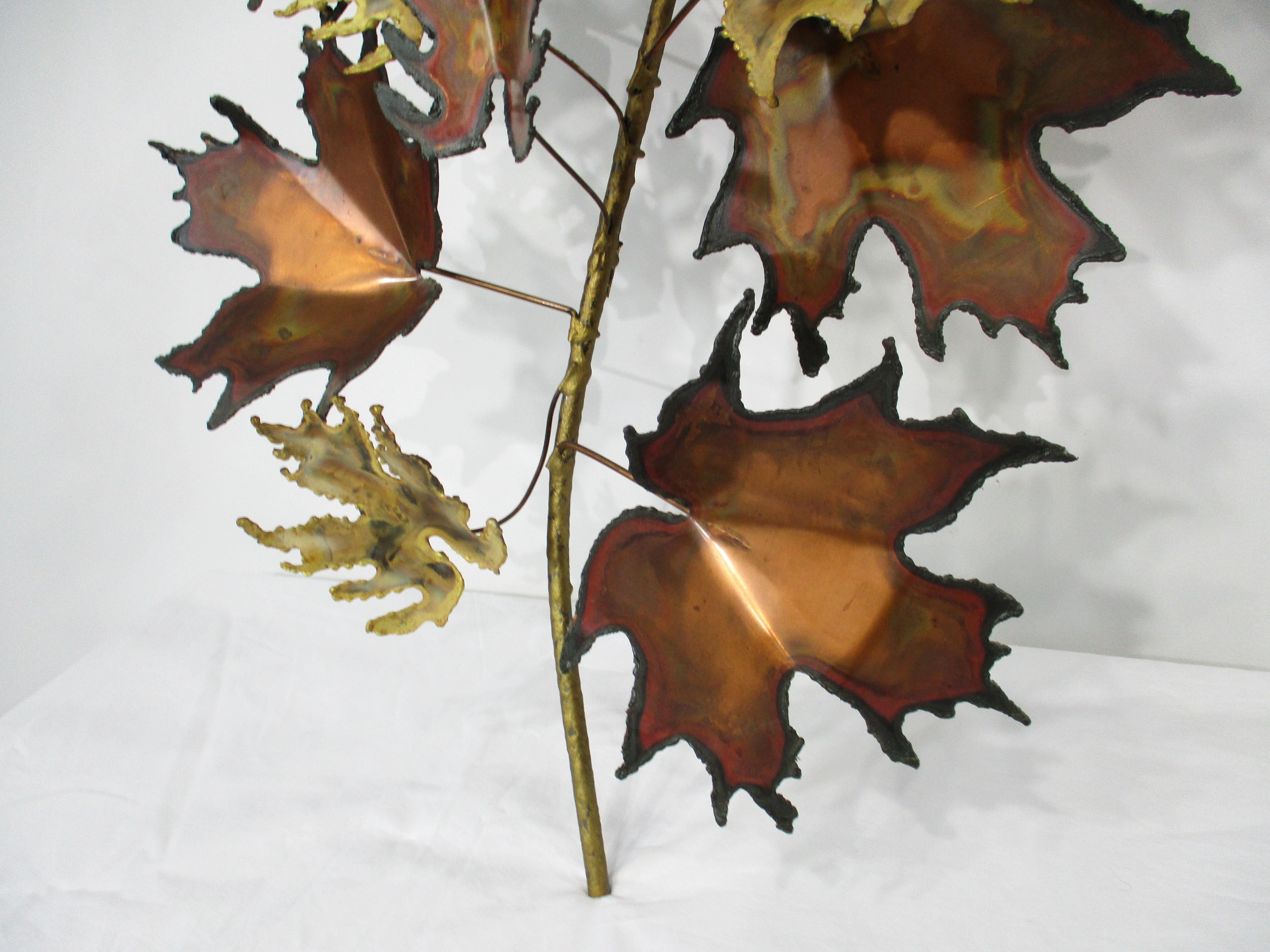 Curtis Jere Escultura de Pared de Hoja de Metal Brutalista Cortada con Soplete siglo XX en venta