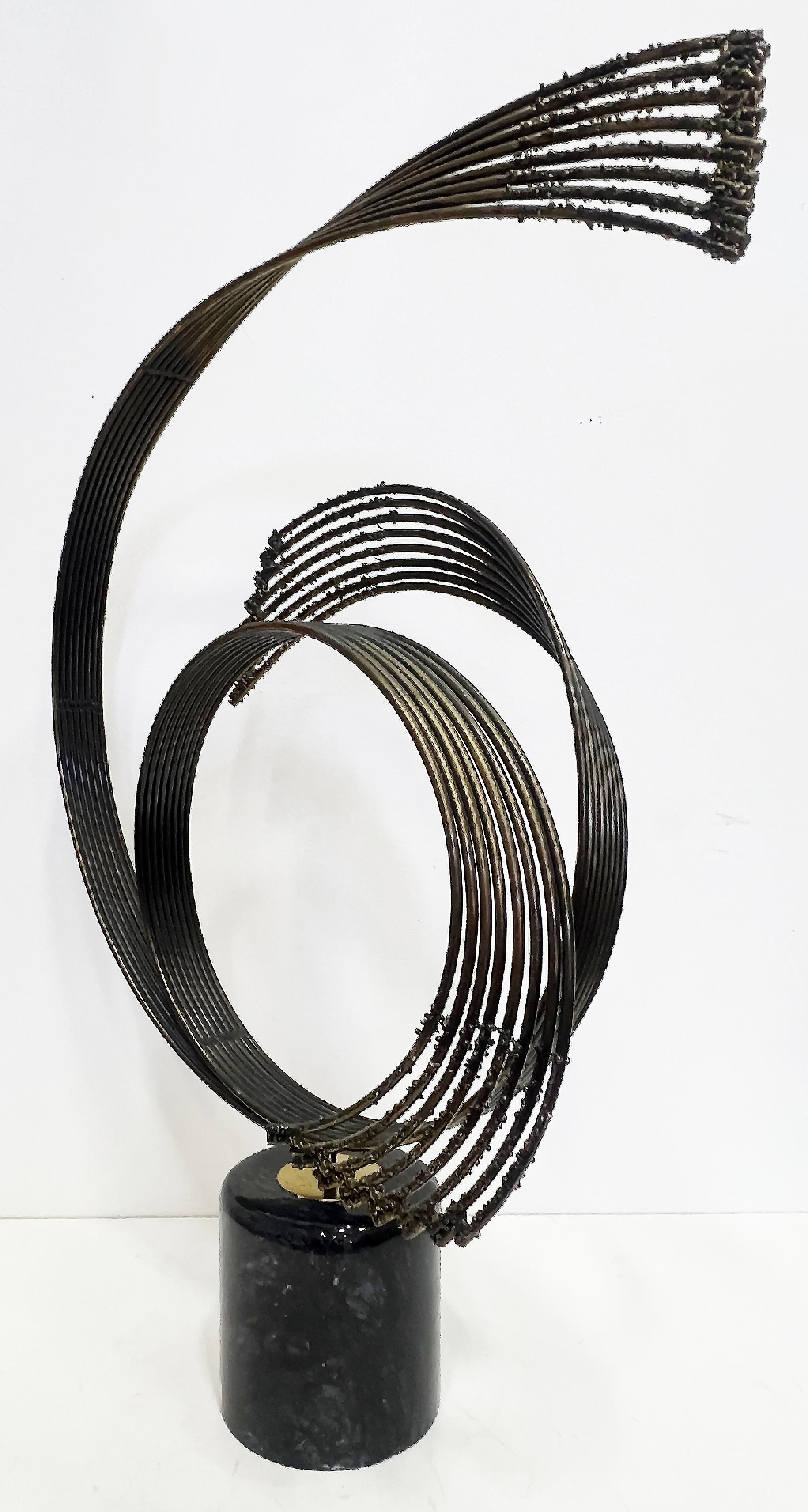 Brutalismo Scultura brutalista di Curtis Jere 