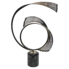 Scultura brutalista di Curtis Jere "Windswept", ottone e marmo