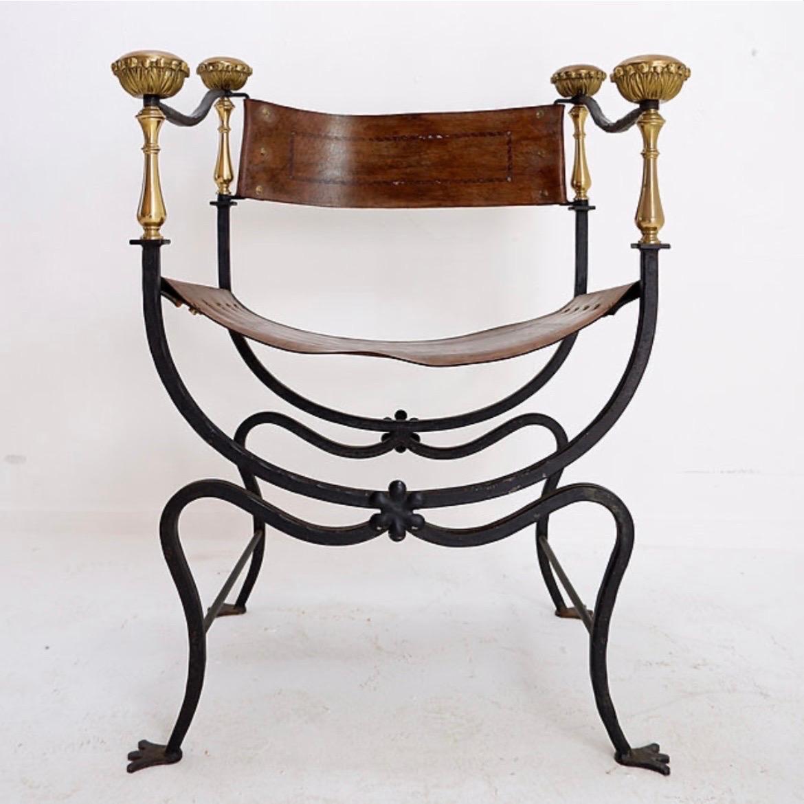Metal Curule armchair in wrought iron and leather For Sale