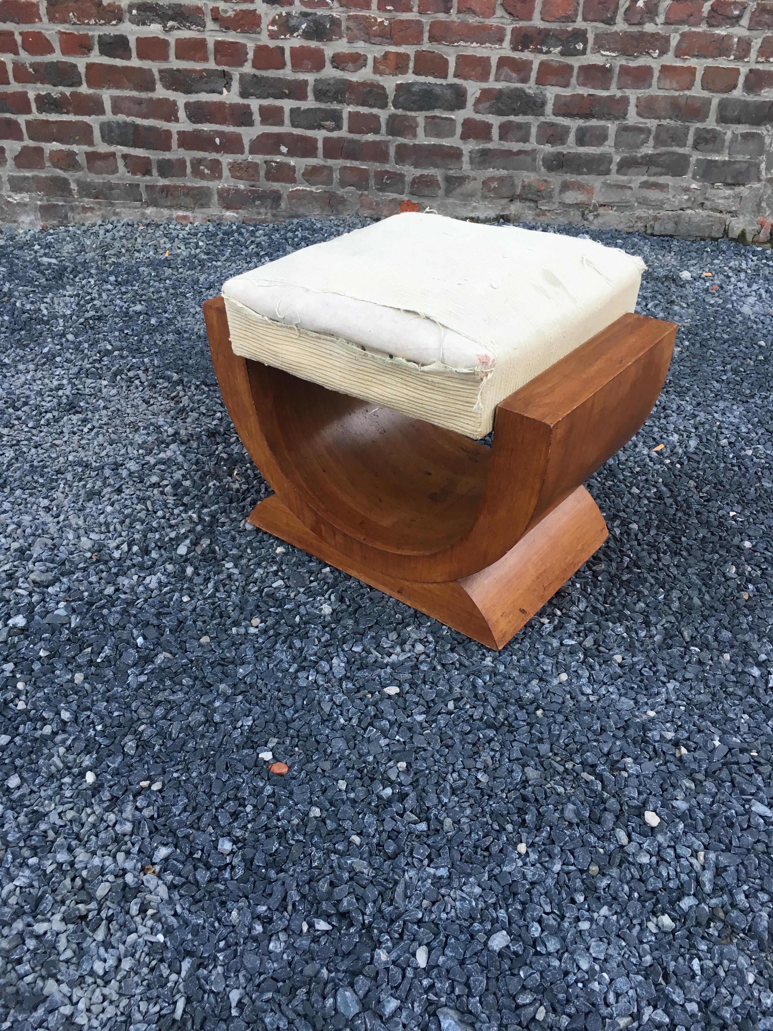 Curule Art Deco Stool in Walnut Attributed to D.I.M In Fair Condition In Saint-Ouen, FR