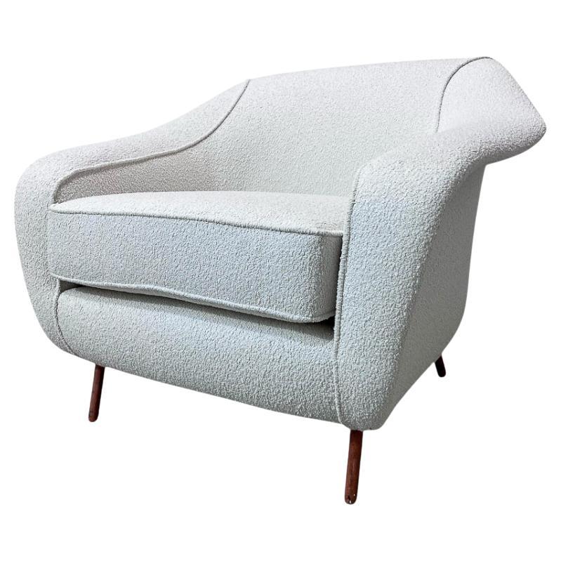 Curva Armchair with Tubular Legs in Boucle, Joaquim Tenreiro, 1960 - Lot 760