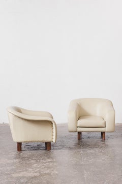 "Curva" Armchairs by Joaquim Tenreiro