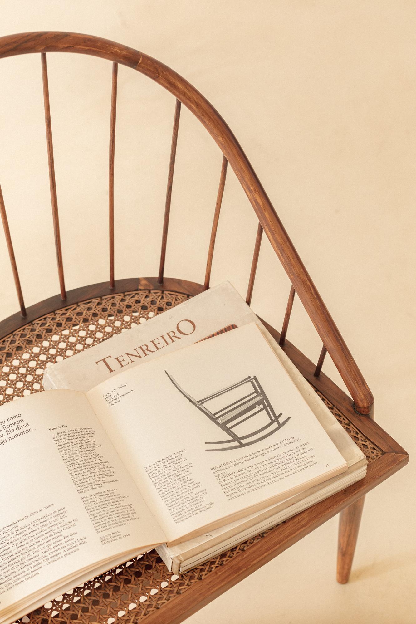 Chaise Curva de Joaquim Tenreiro, années 1960, design brésilien du milieu du siècle dernier en vente 3