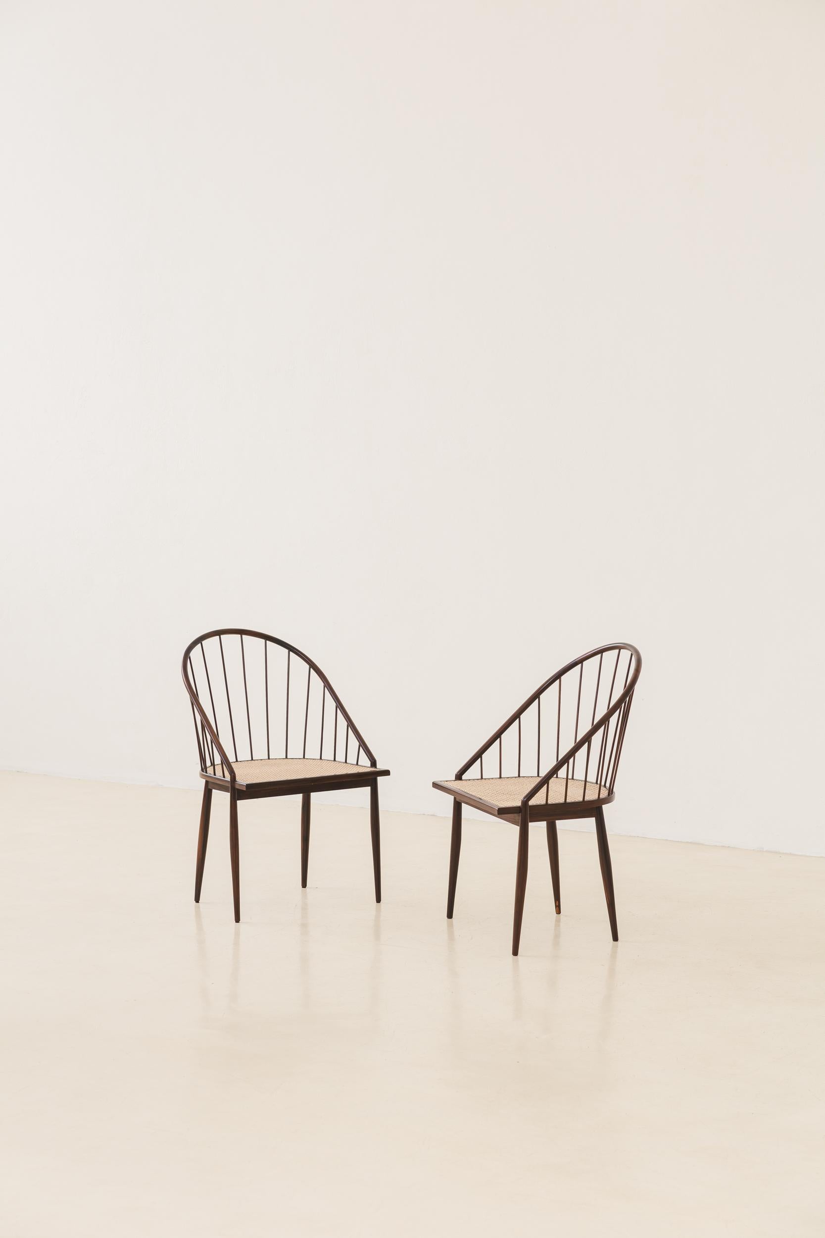 Mid-Century Modern Curva Chair by Joaquim Tenreiro, 1960s, Brazilian Midcentury Design For Sale