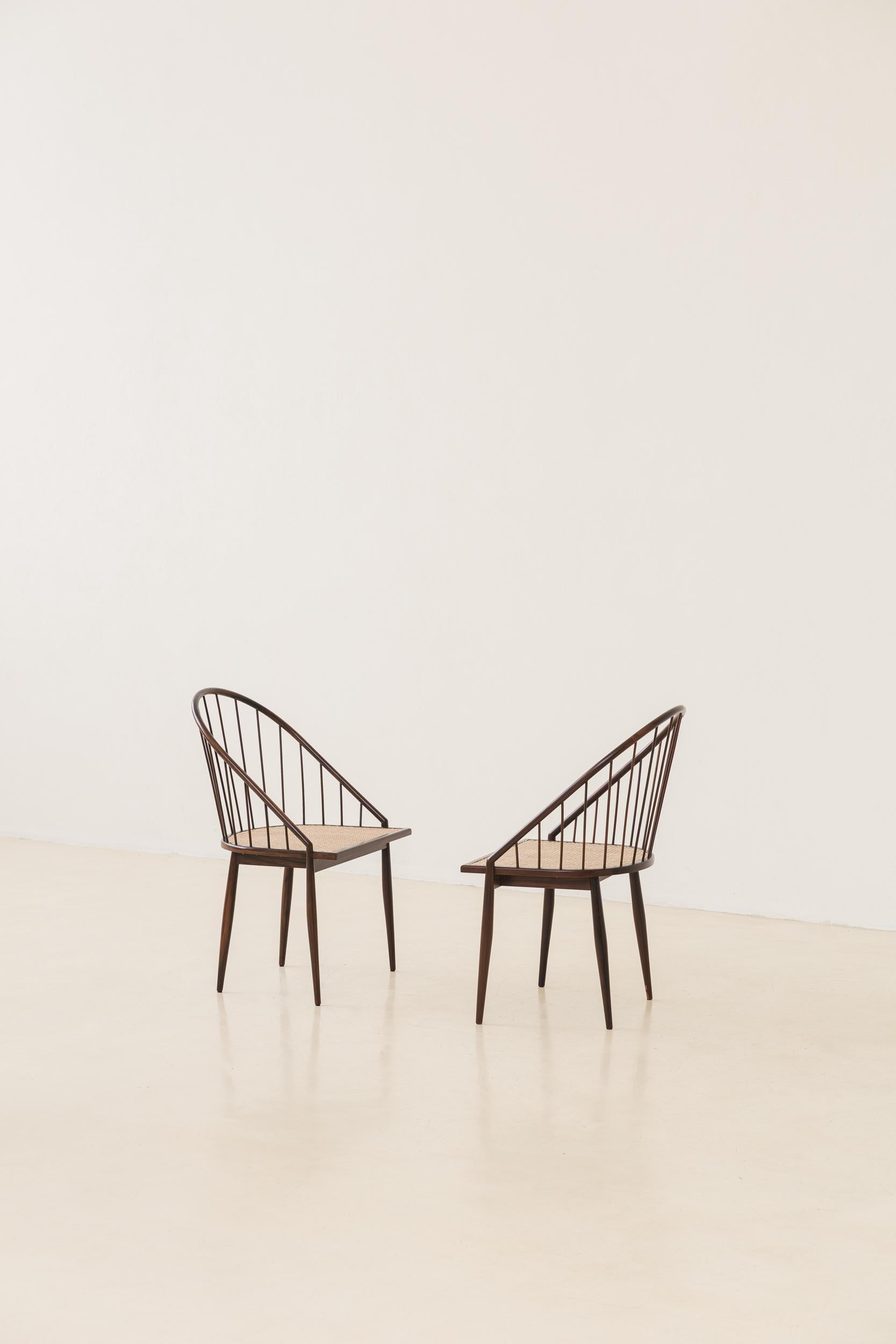 Mid-20th Century Curva Chair by Joaquim Tenreiro, 1960s, Brazilian Midcentury Design For Sale