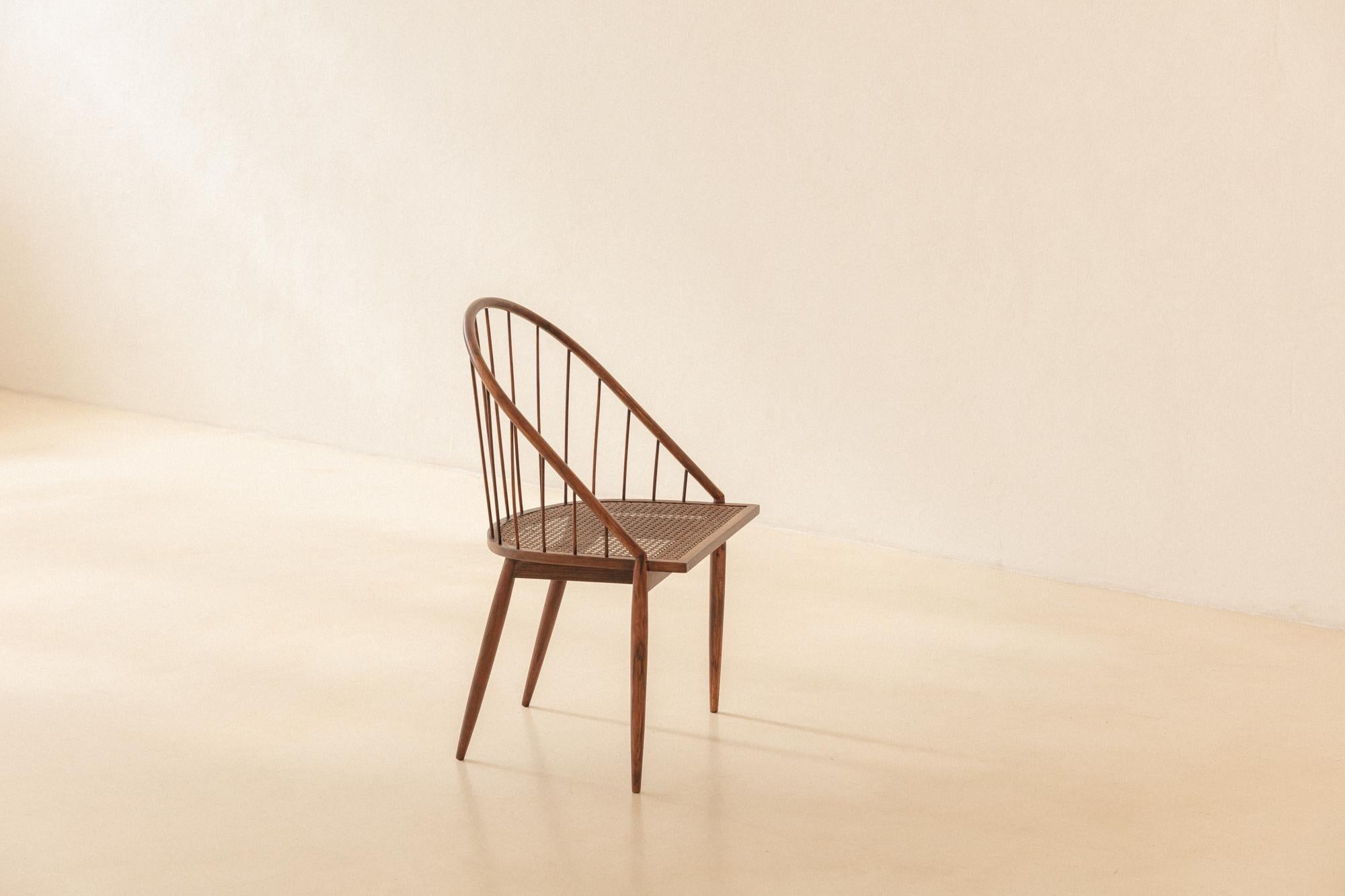 Canne Chaise Curva de Joaquim Tenreiro, années 1960, design brésilien du milieu du siècle dernier en vente
