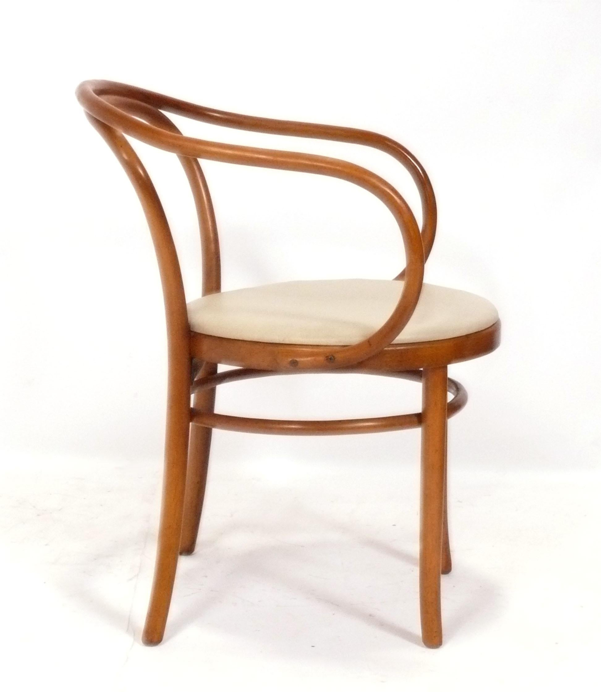Art Deco Curvaceous Bentwood Dining Chairs by Thonet Set of Four Armchairs