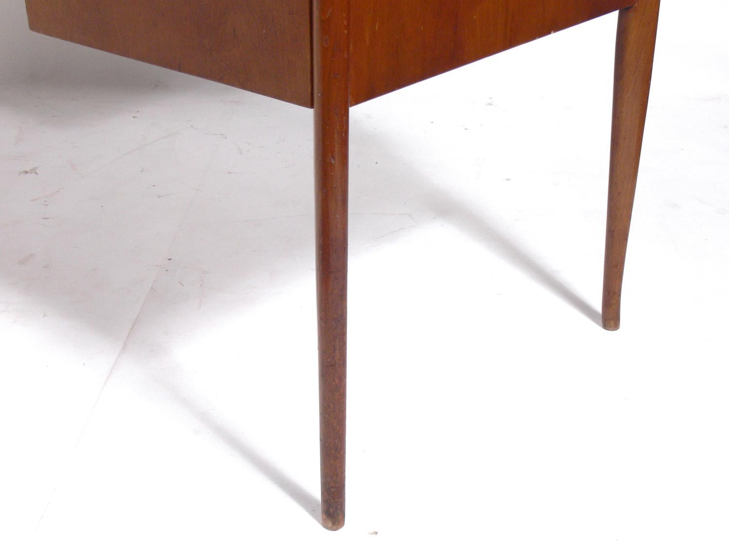 Mid-Century Modern Curvaceous Desk by T.H. Robsjohn Gibbings For Sale
