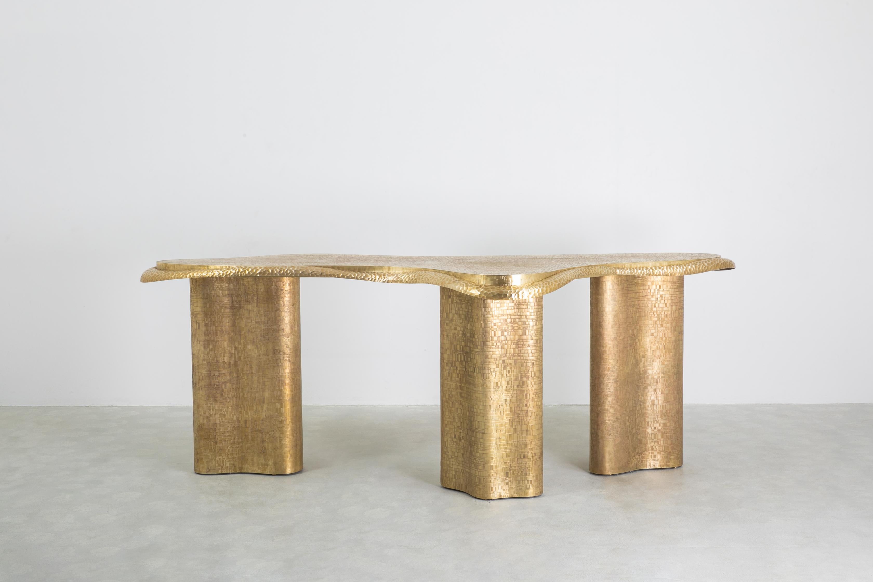 Contemporary Curve Console by Vikram Goyal, India For Sale