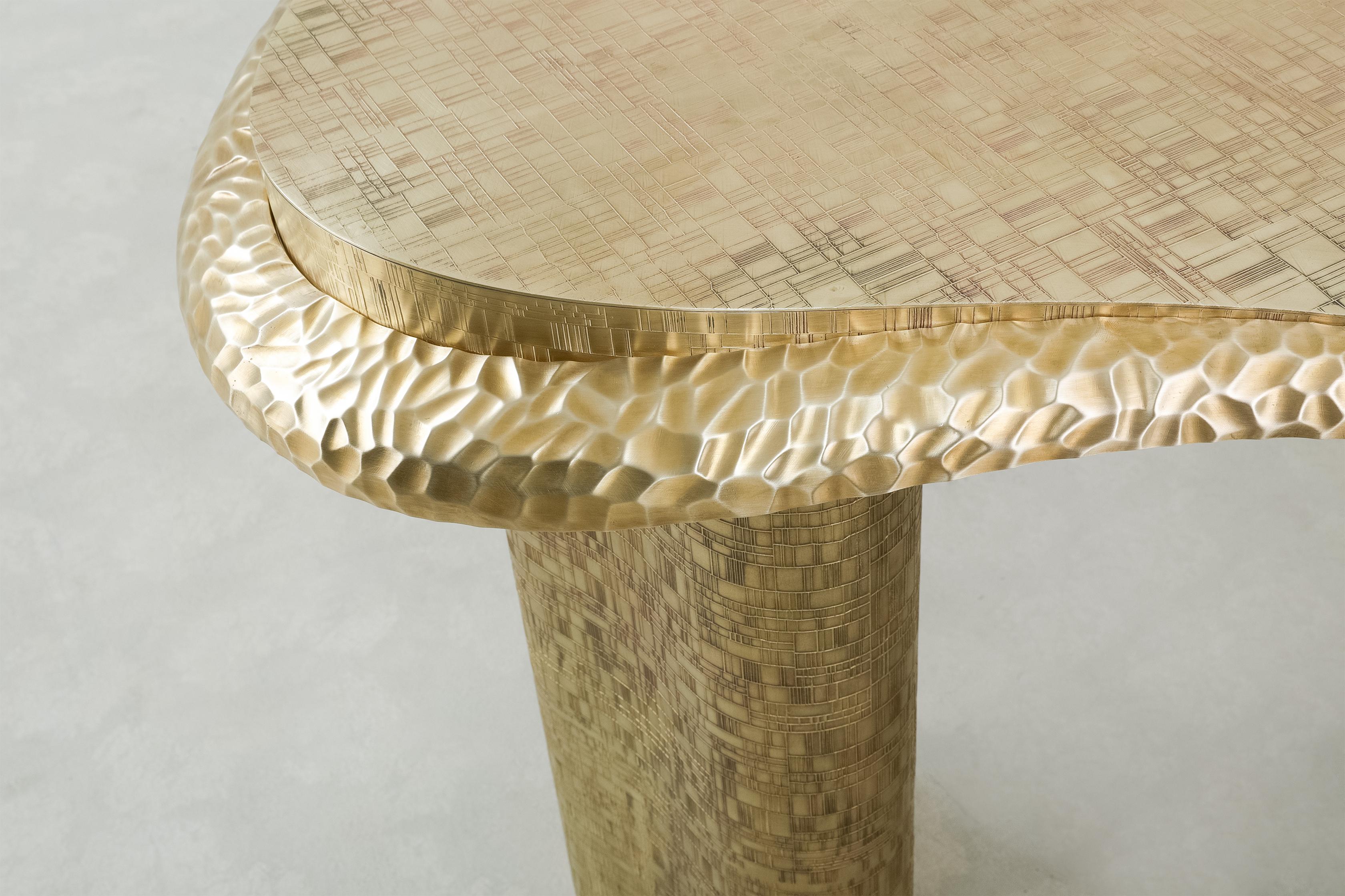 Curve Console by Vikram Goyal 1