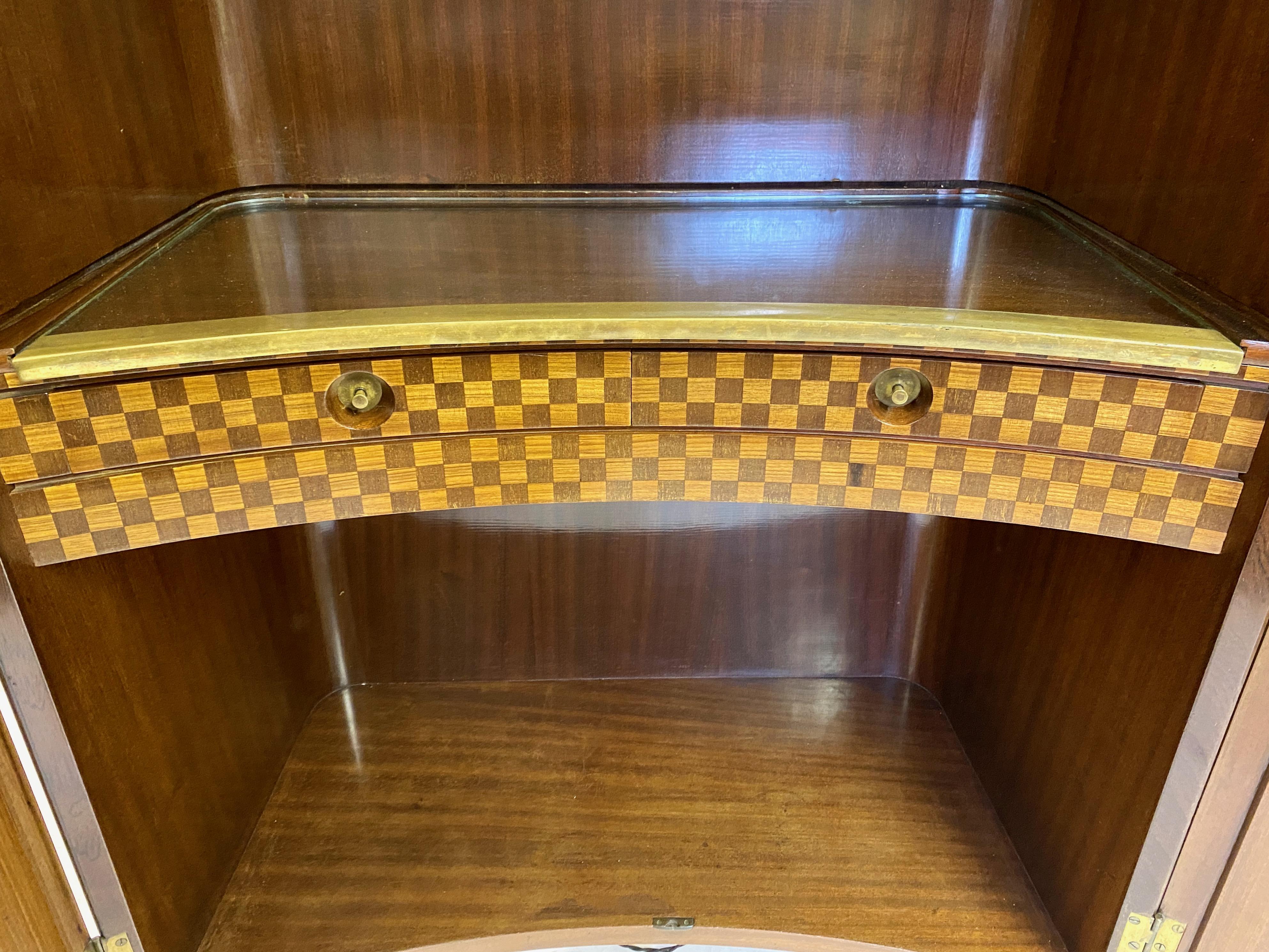 Curved 1950S Italian Drinks Cabinet With Chequerboard Front 9