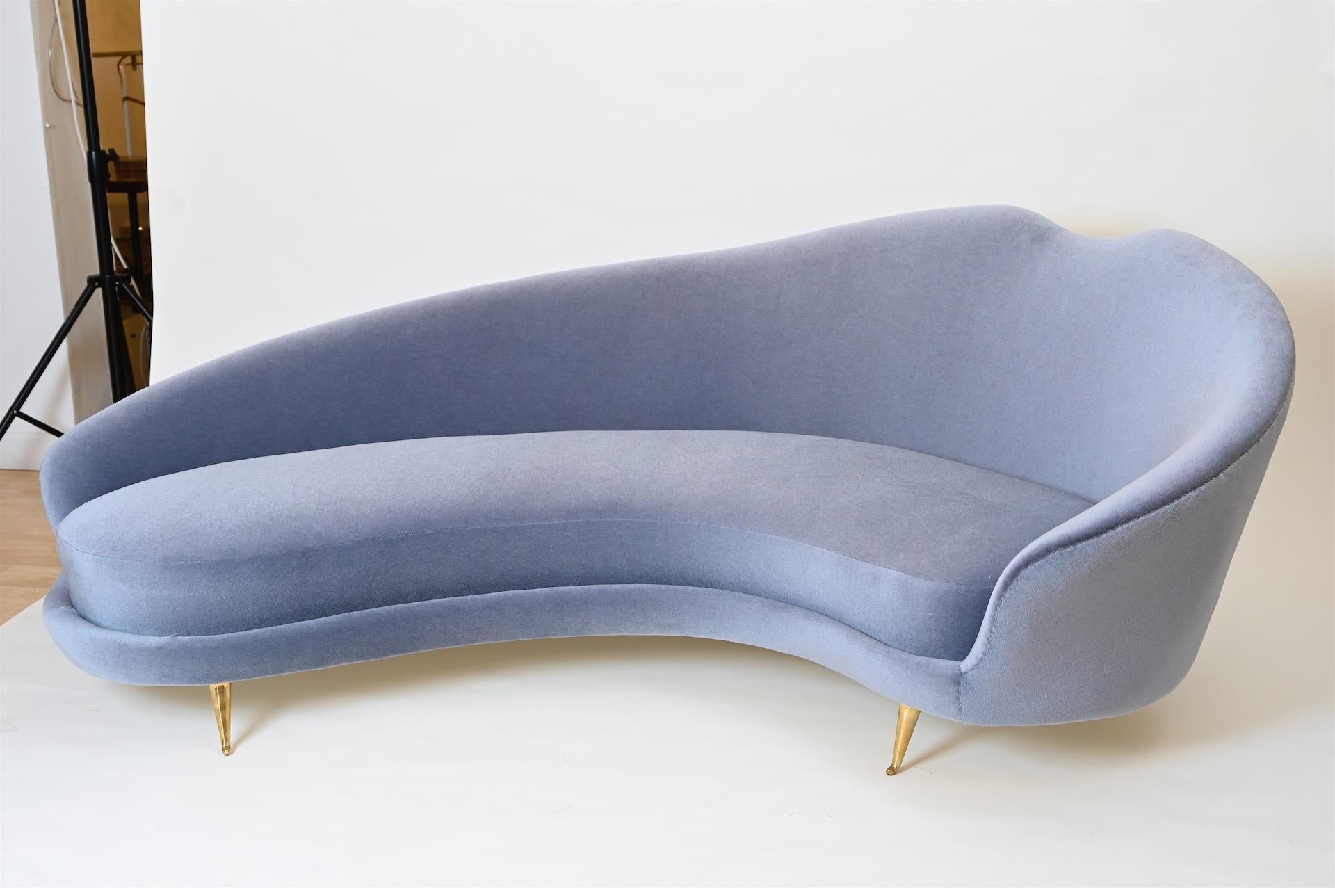 Original 1950s sofa reupholstered in a mohair velvet also attributed to Ico Parisi

Beautifully reupholstered in a mohair velvet.