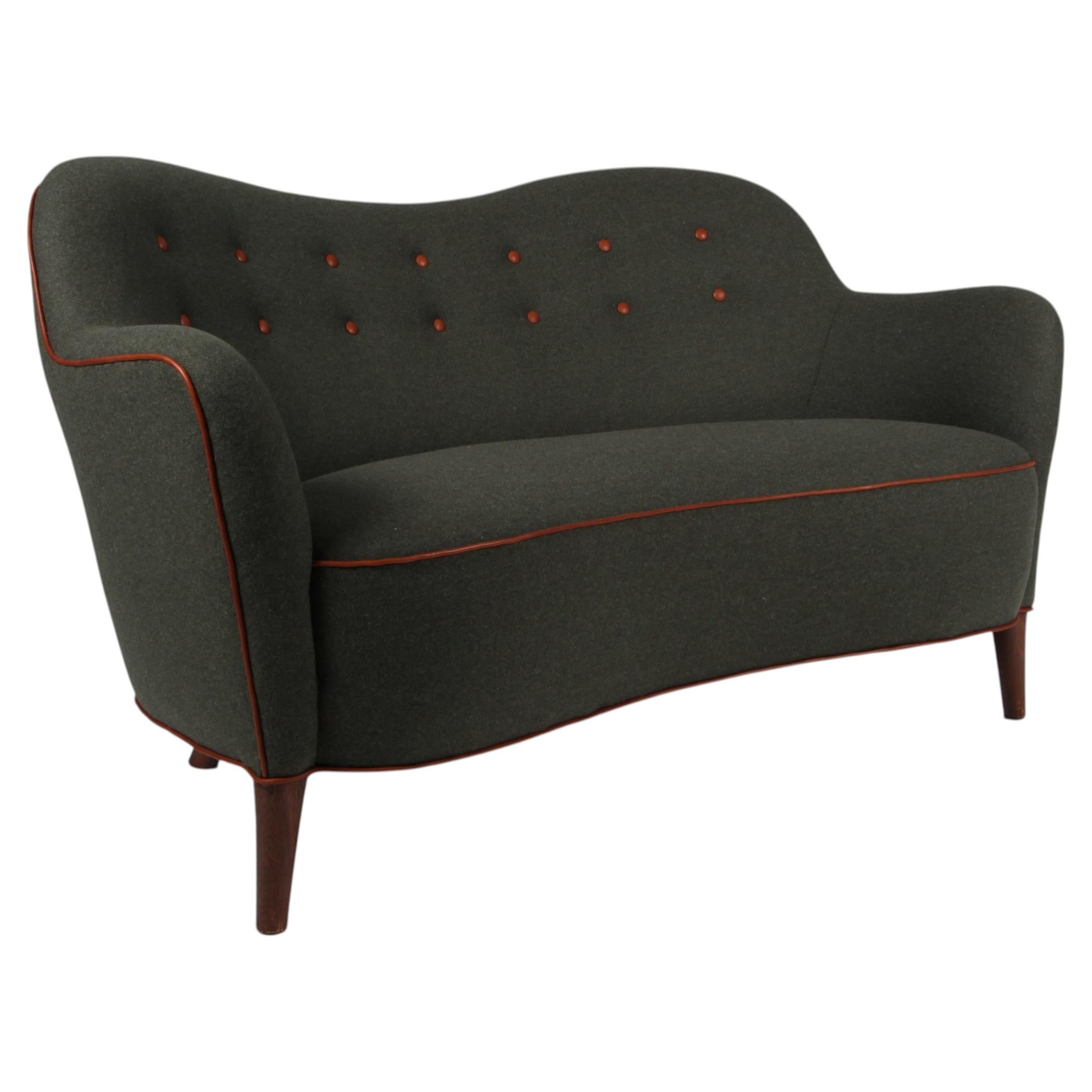 Gebogenes skandinavisches Sofa oder Loveseat aus den 1950er Jahren, Modell 185, Slagelse, Dänemark, 1950er Jahre im Angebot