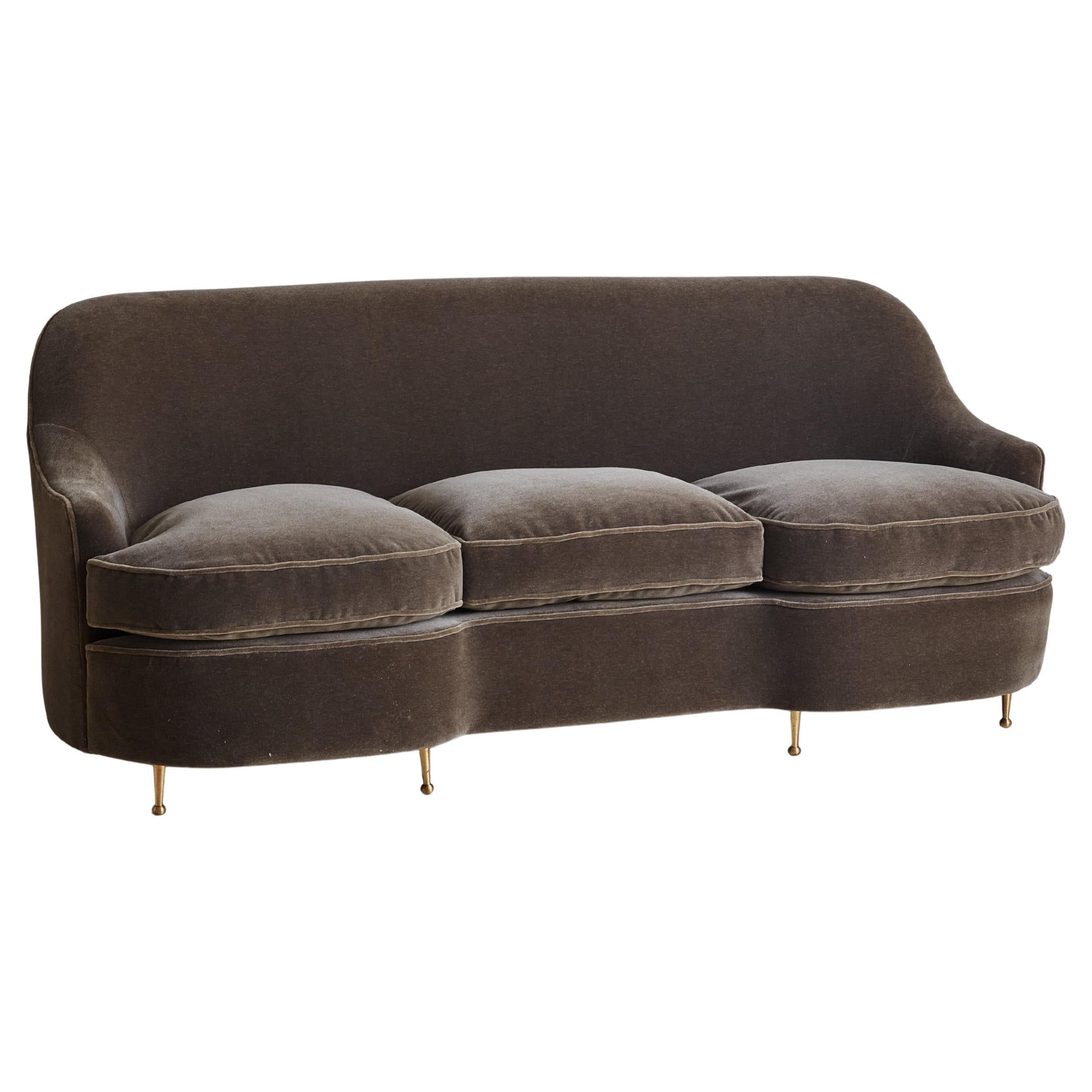 Sofá curvo de 3 plazas en mohair castaño, Italia Años 50
