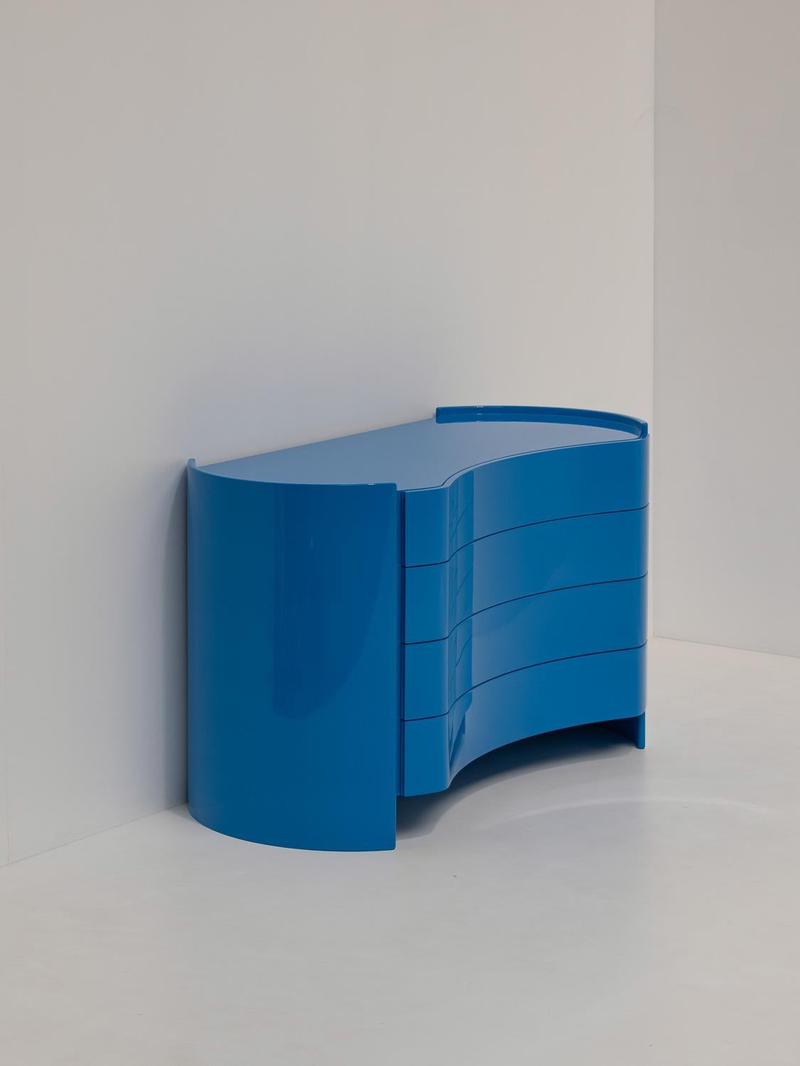 Italian Curved 'Aiace' Chest of Drawers by Benatti, Italy 1960s For Sale
