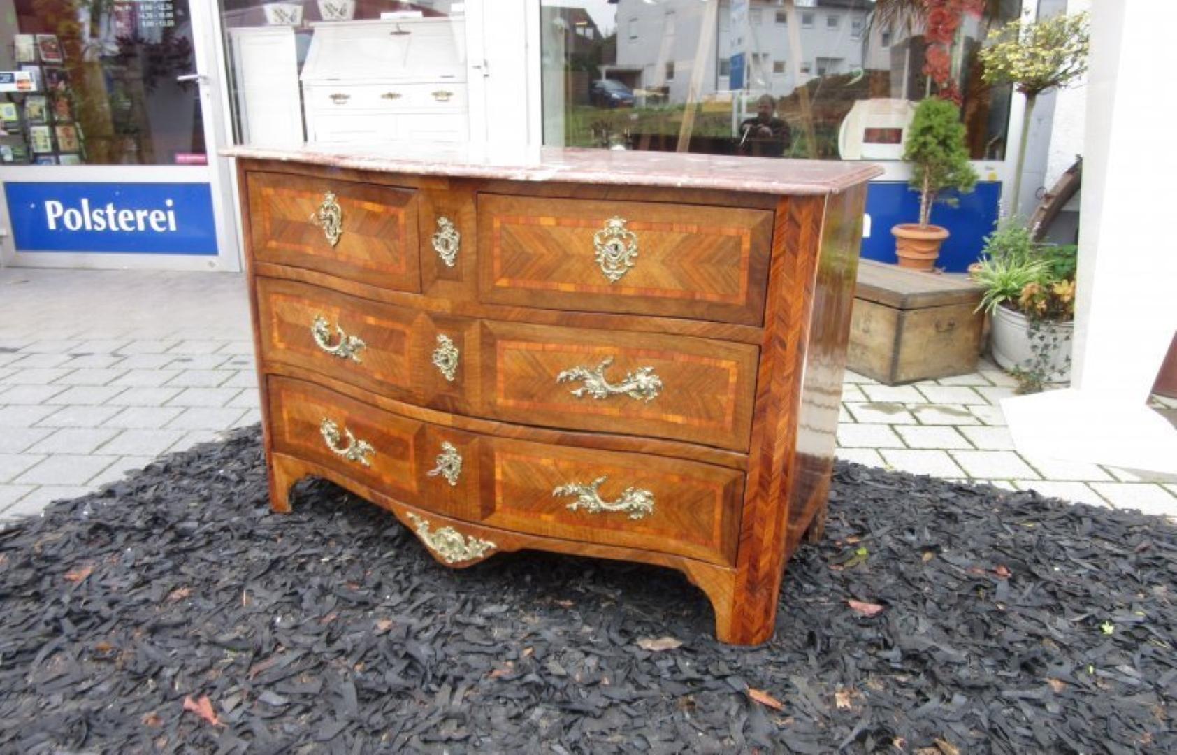 Walnut Curved Antique Baroque Chest of Drawers with Marble Top, 1780s For Sale