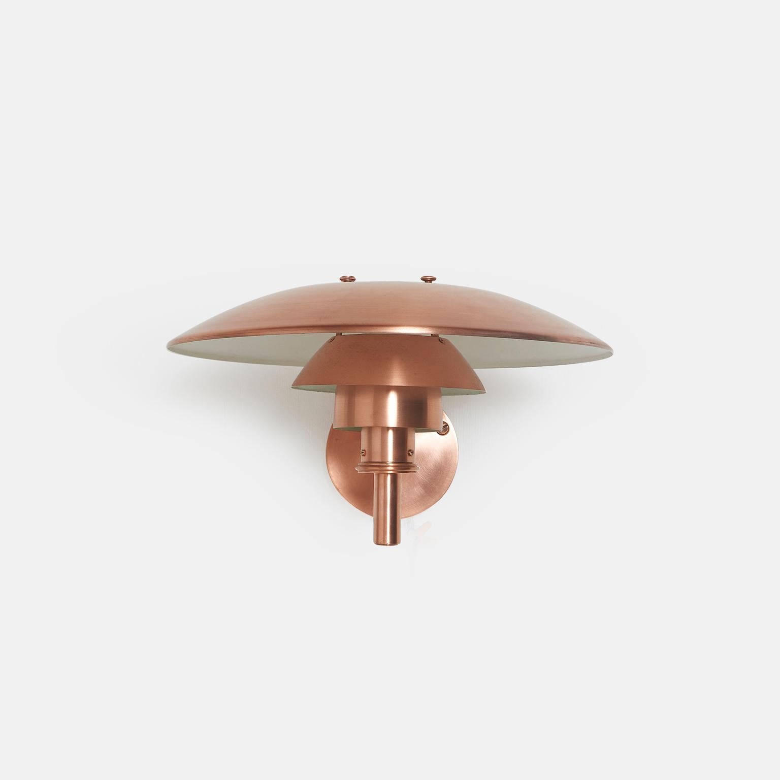 Curved Arm PH 4½/3 Copper Sconce by Poul Henningsen For Sale 1