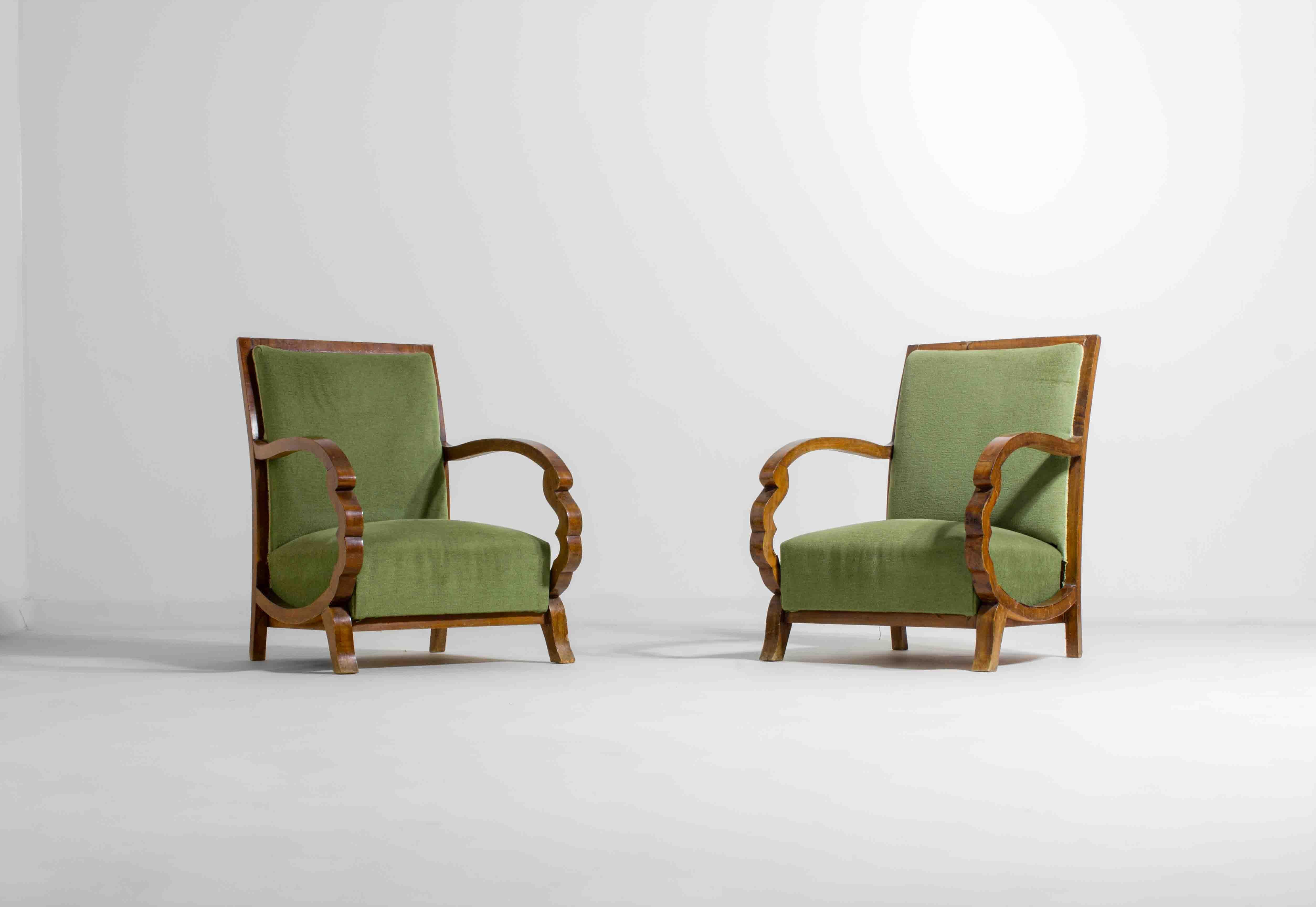 Italian Curved art deco lounge chairs, Italy 1930s For Sale