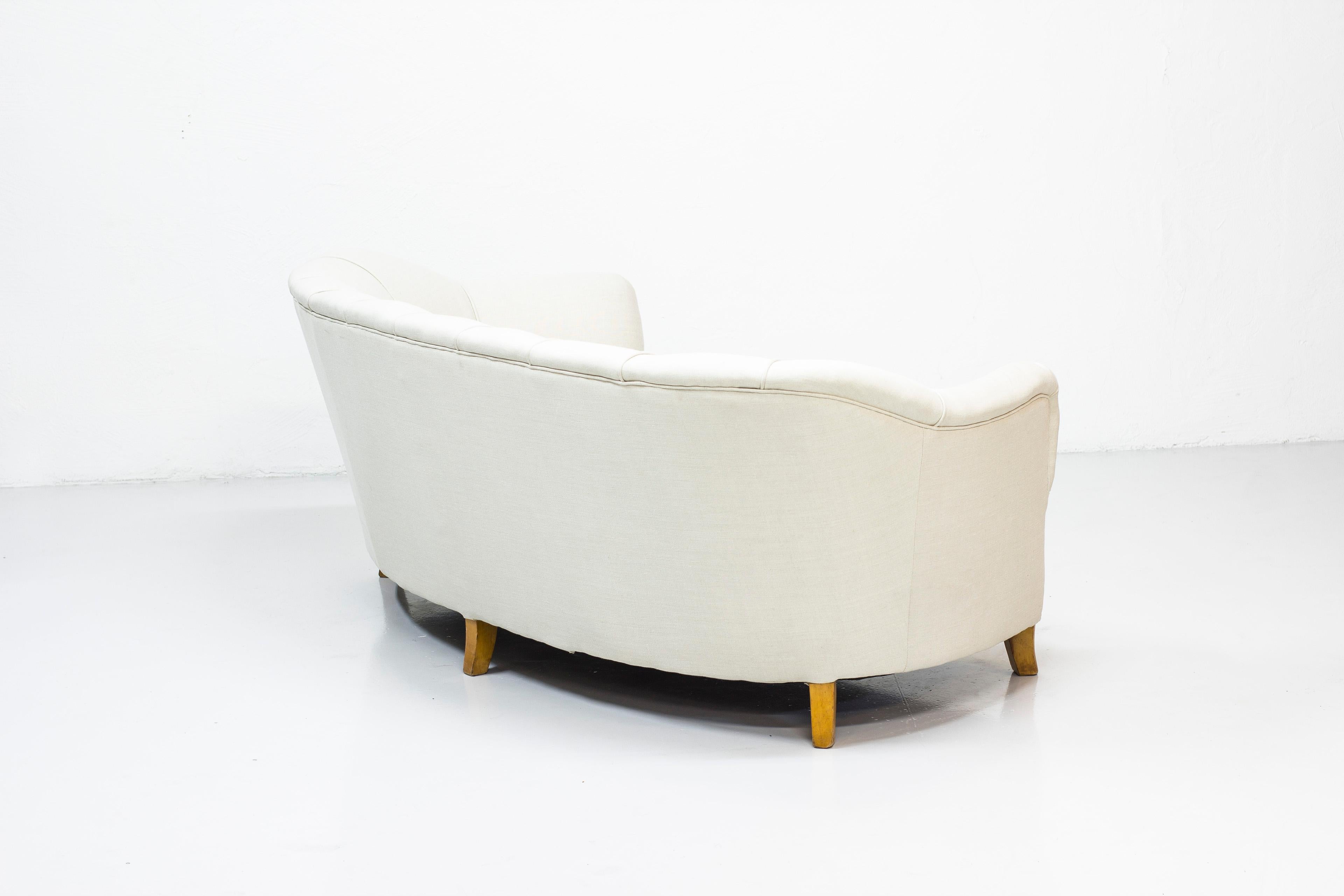 Curved Art Deco Sofa Attributed to Otto Schulz and Boet, Sweden, 1930s 2
